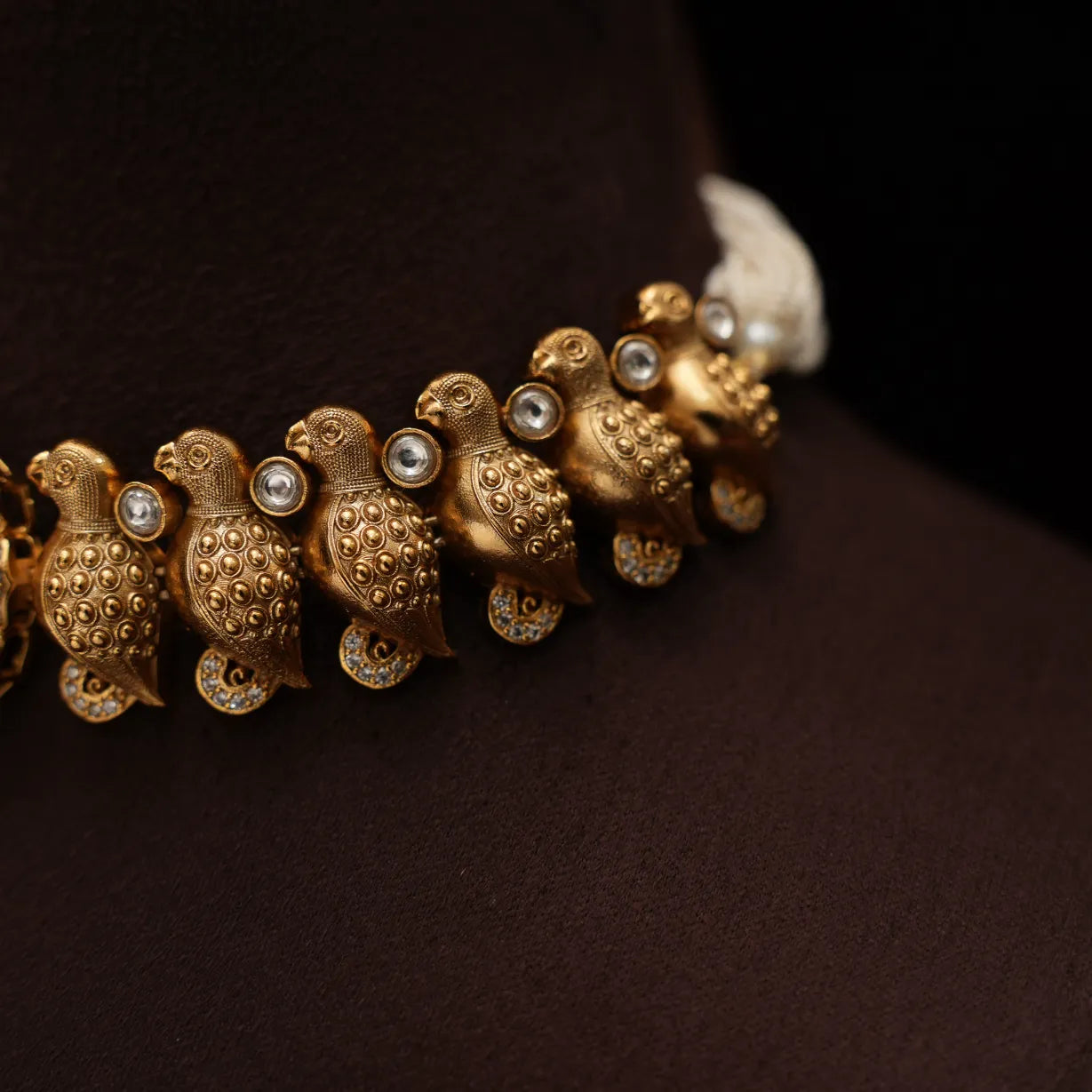 Kamalika Antique Choker - Coral