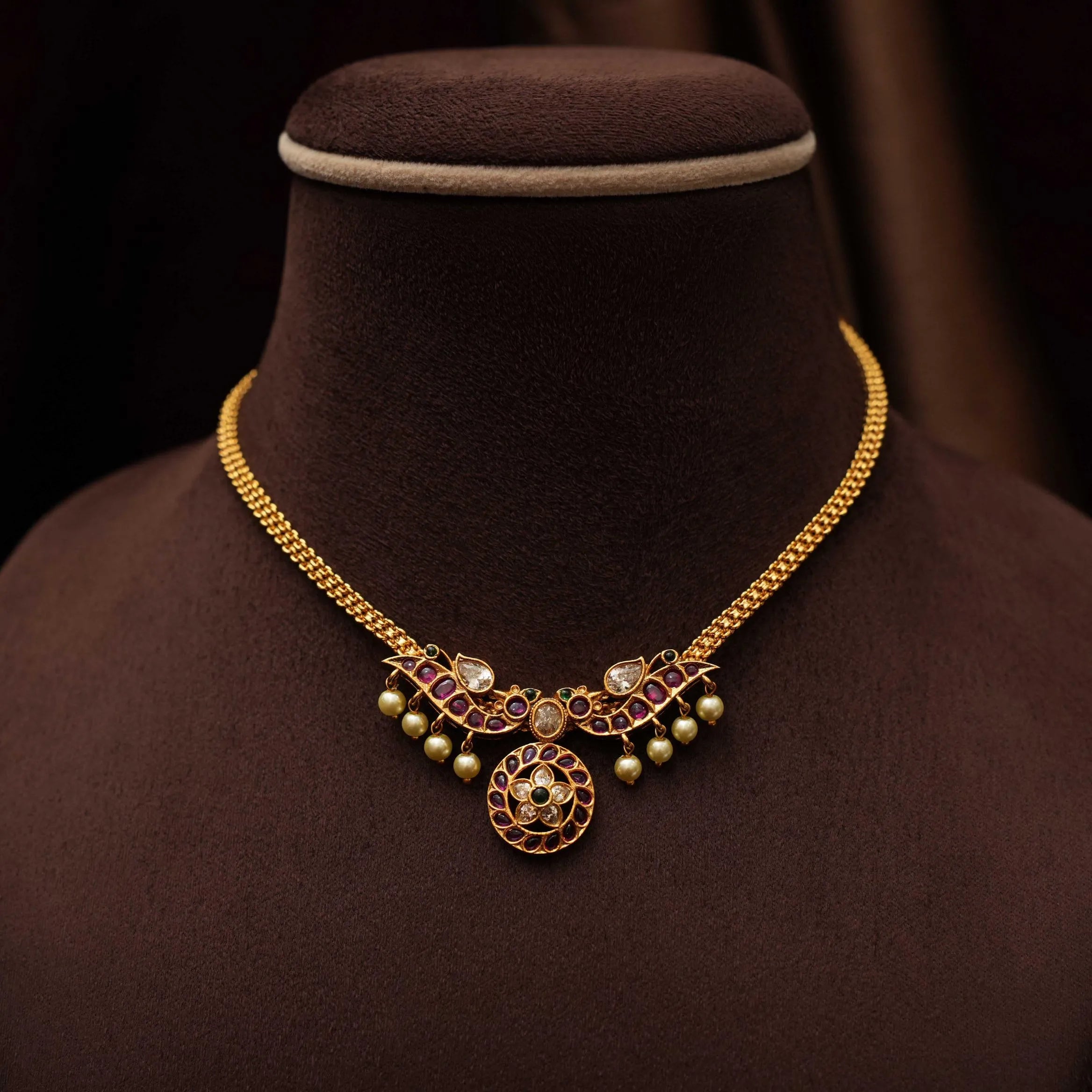 Kaveri Attigai Necklace - Red & White