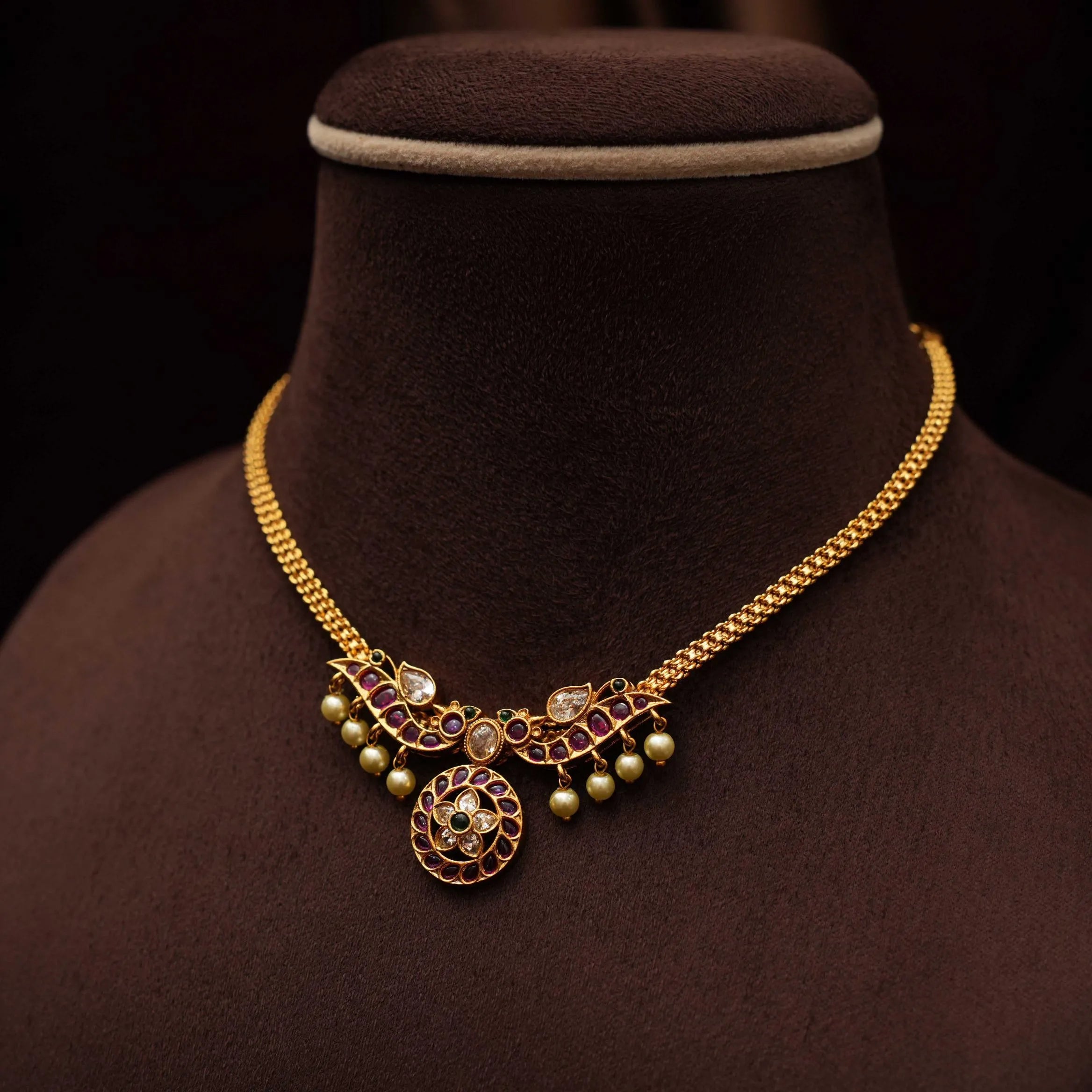 Kaveri Attigai Necklace - Red & White