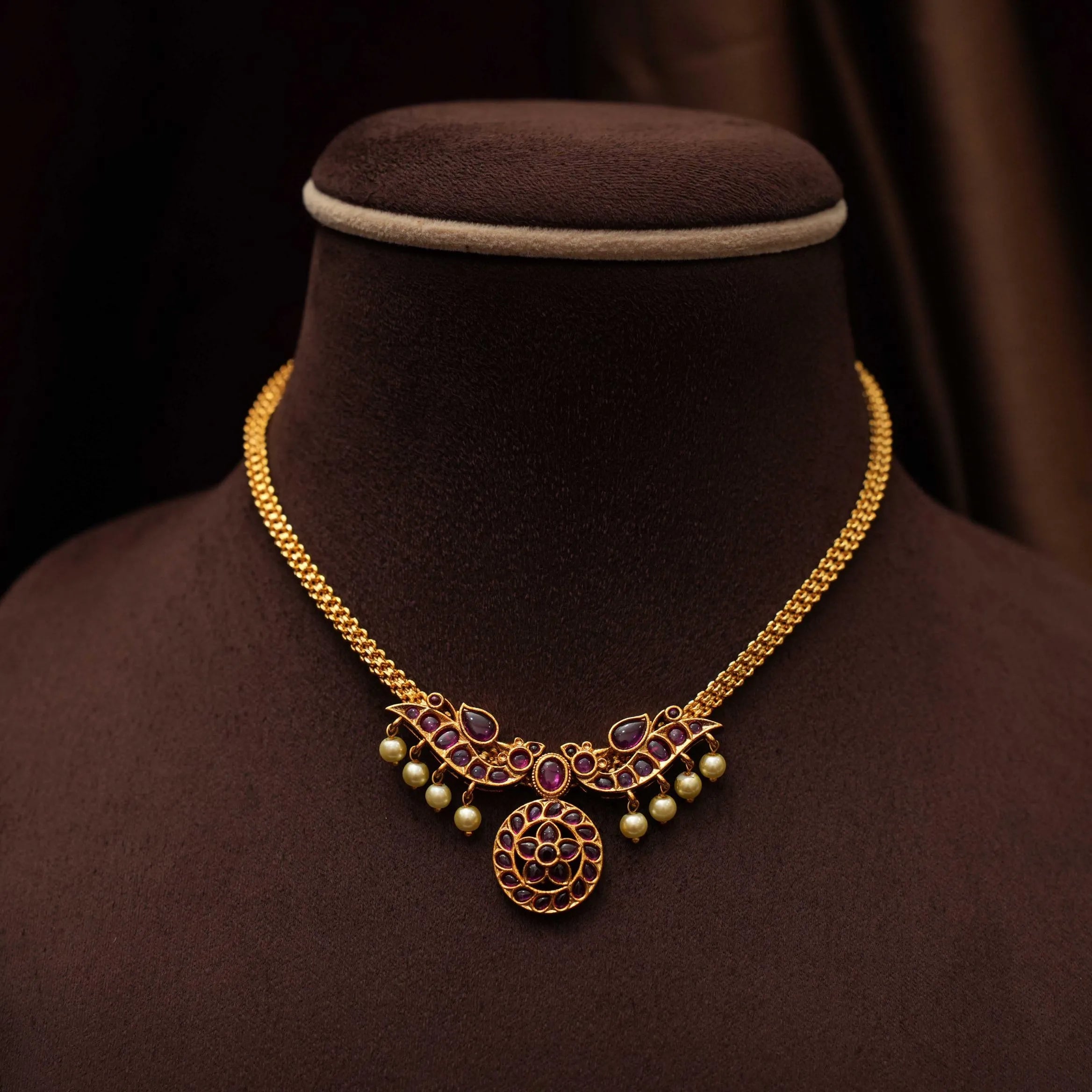 Kaveri Attigai Necklace - Red
