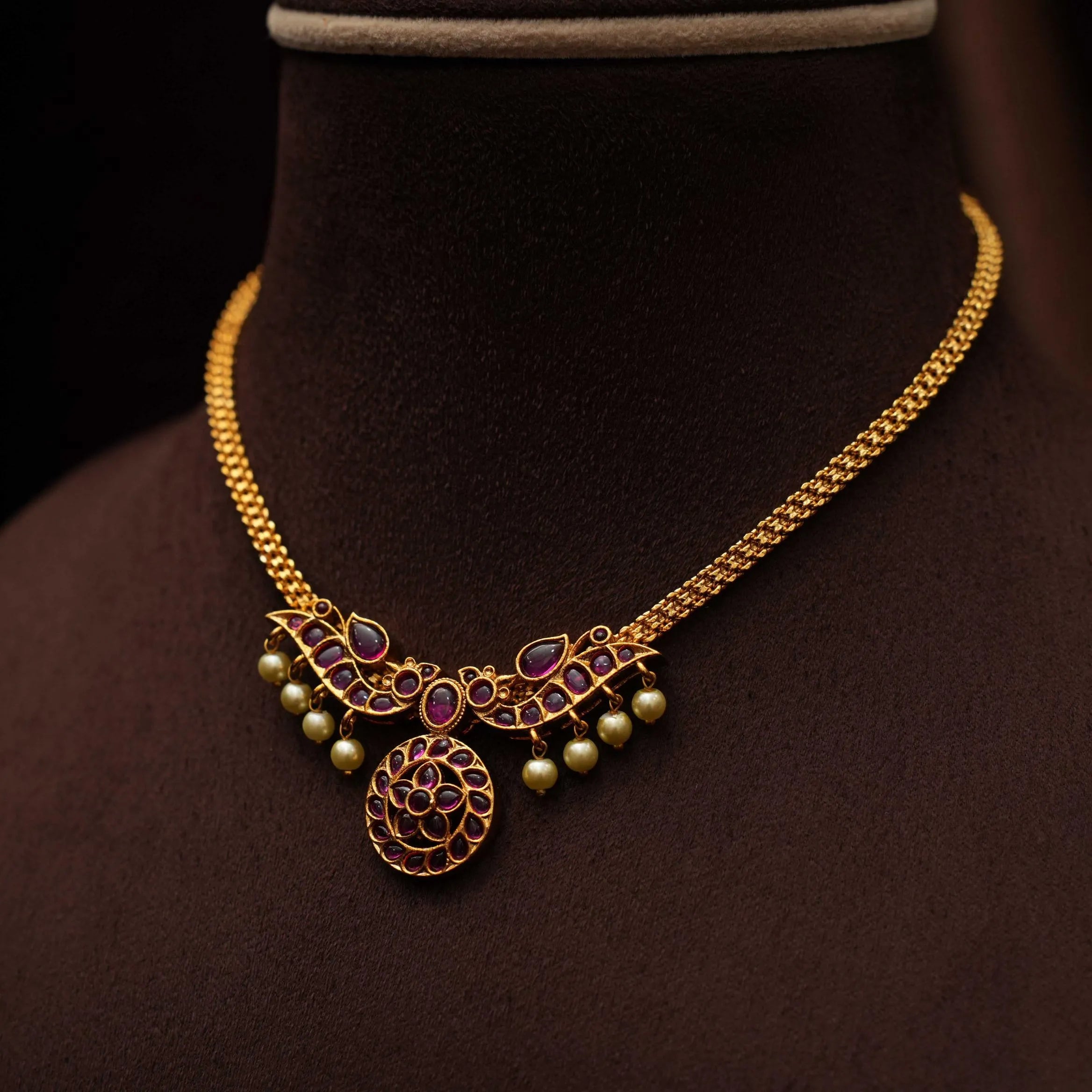 Kaveri Attigai Necklace - Red