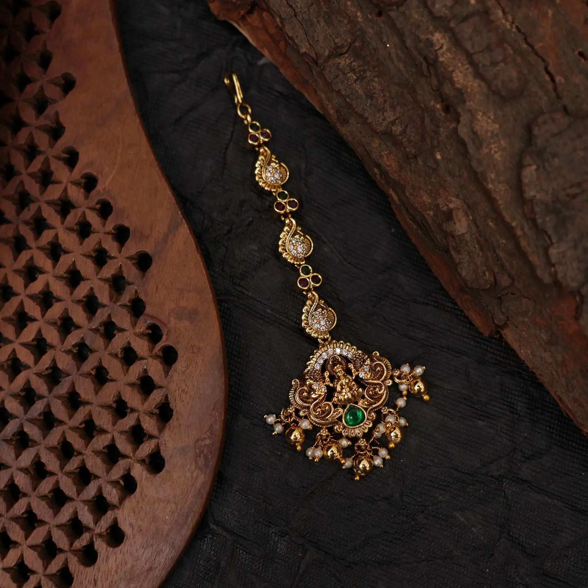 Kavya Antique Tikka