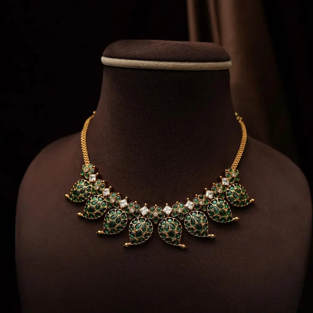 Ketaki Antique Mango Neckace - Green
