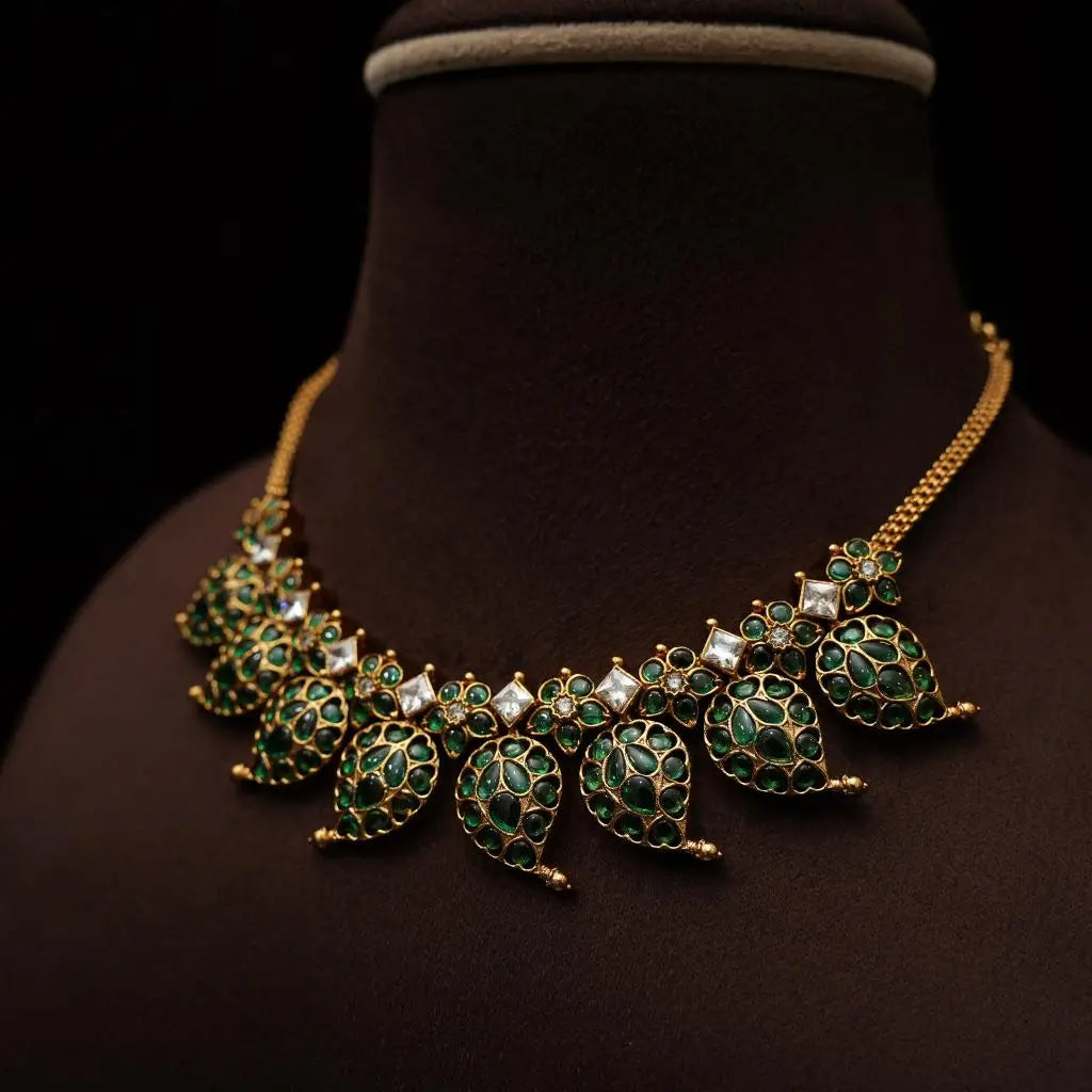 Ketaki Antique Mango Neckace - Green