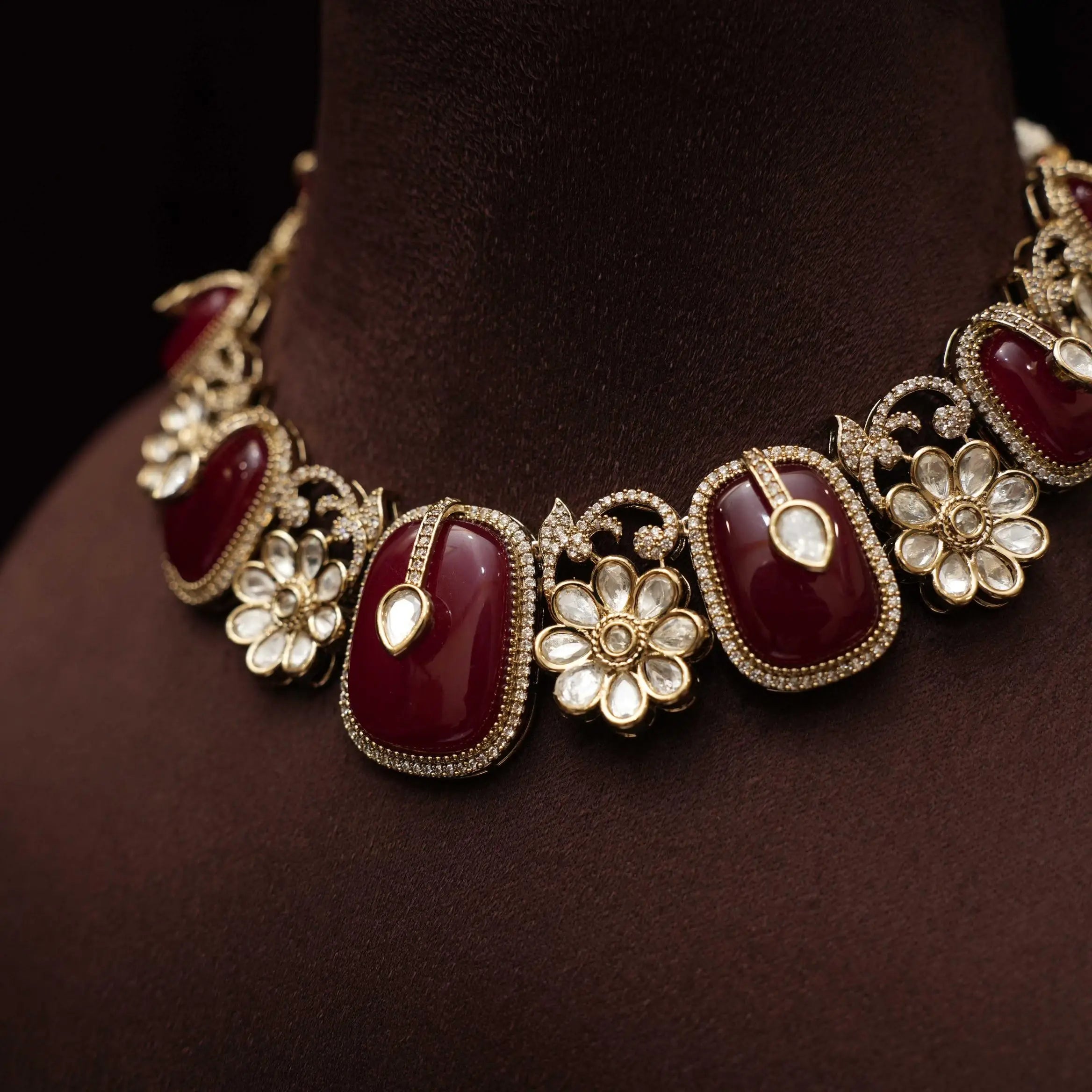 Kivira Kundan Floral Choker - Red