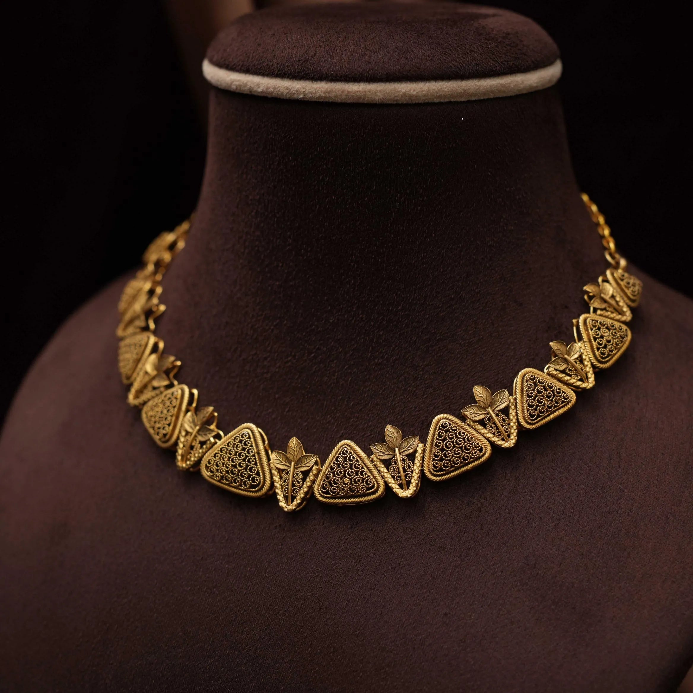 Kriti Silver Necklace