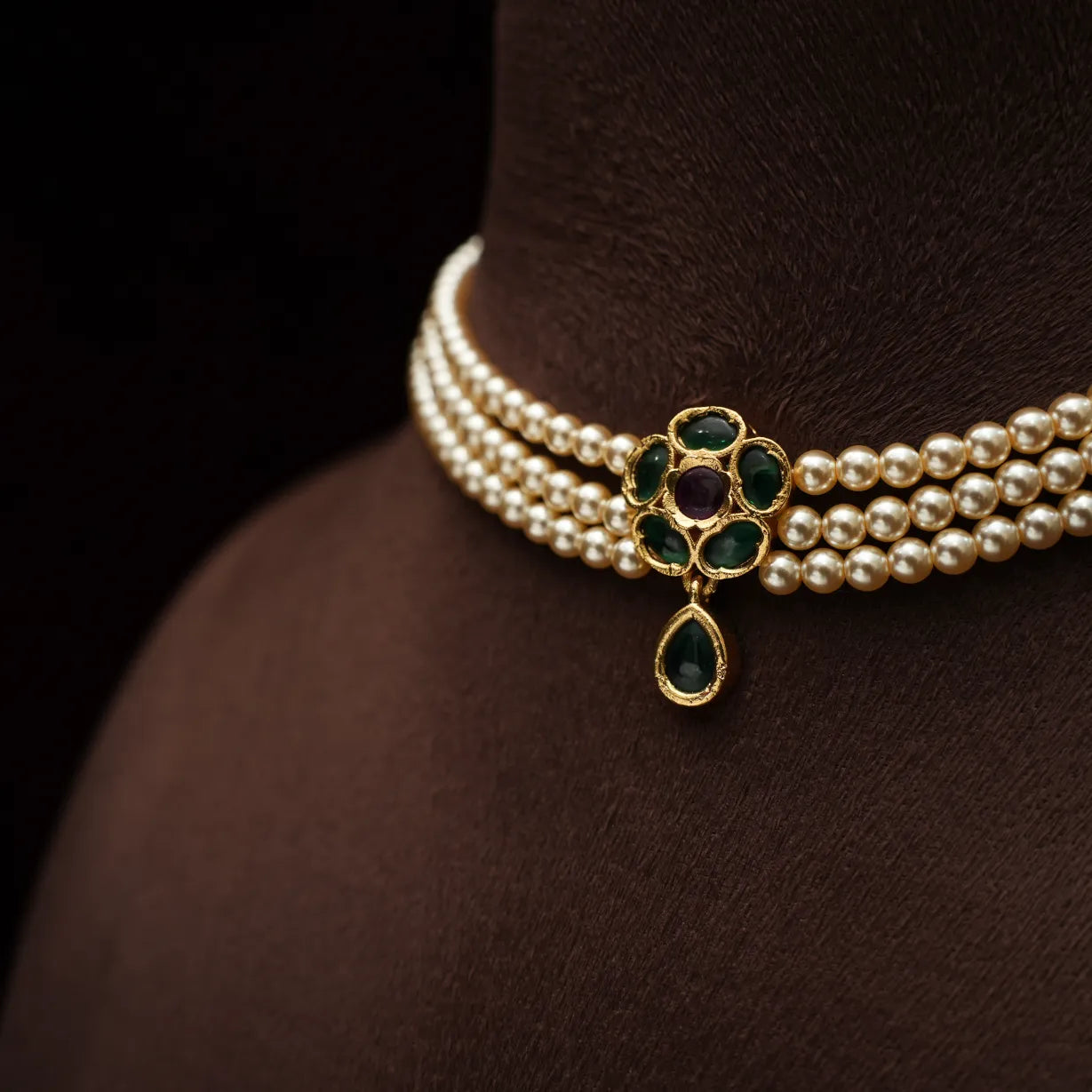 Kshirja Pearl Choker - Red & Green
