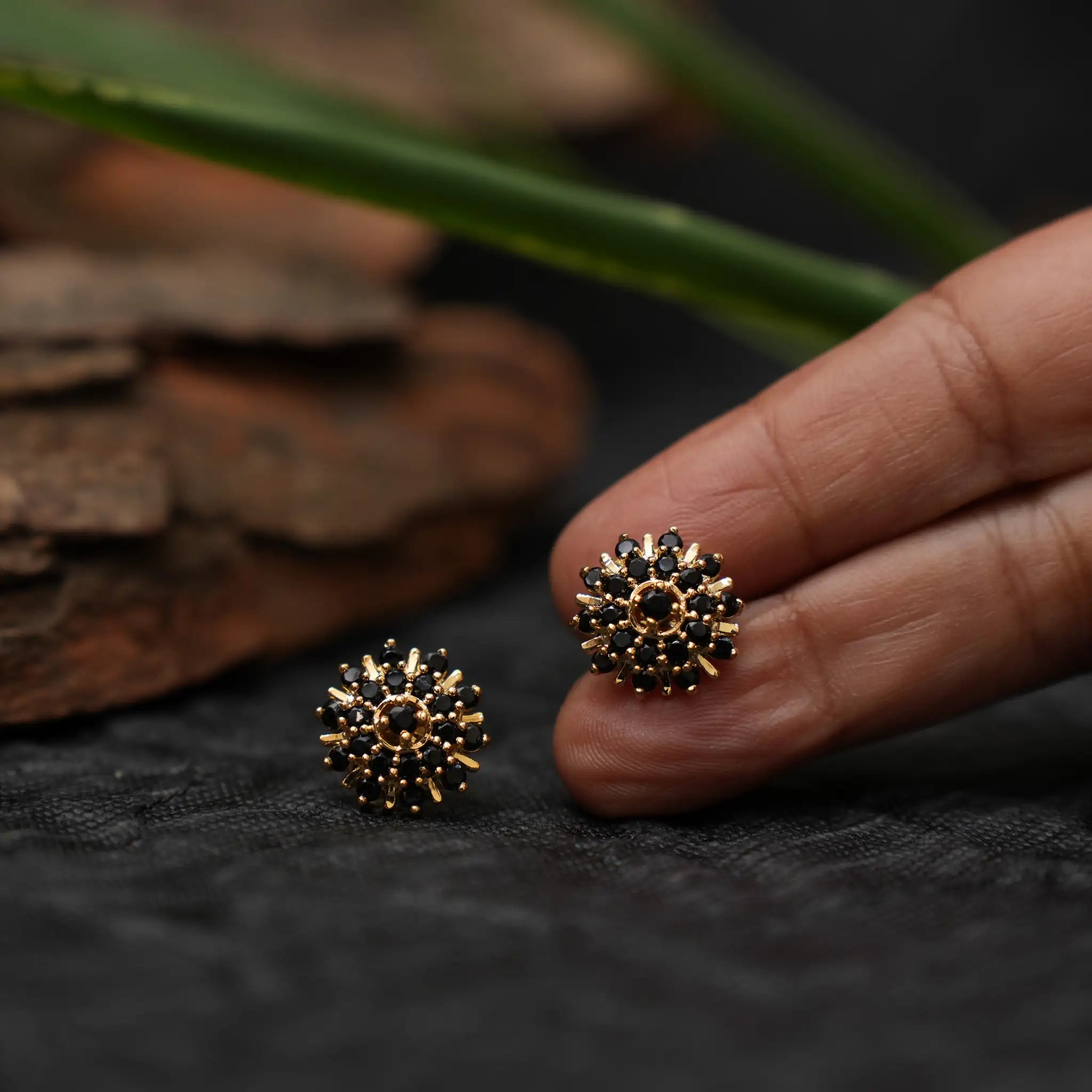 Kyle Antique Ear Stud