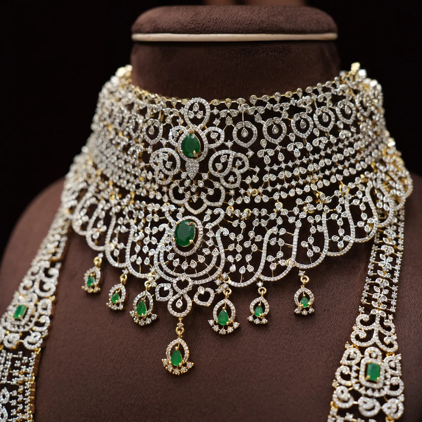 Laghima Zircon Necklace Set