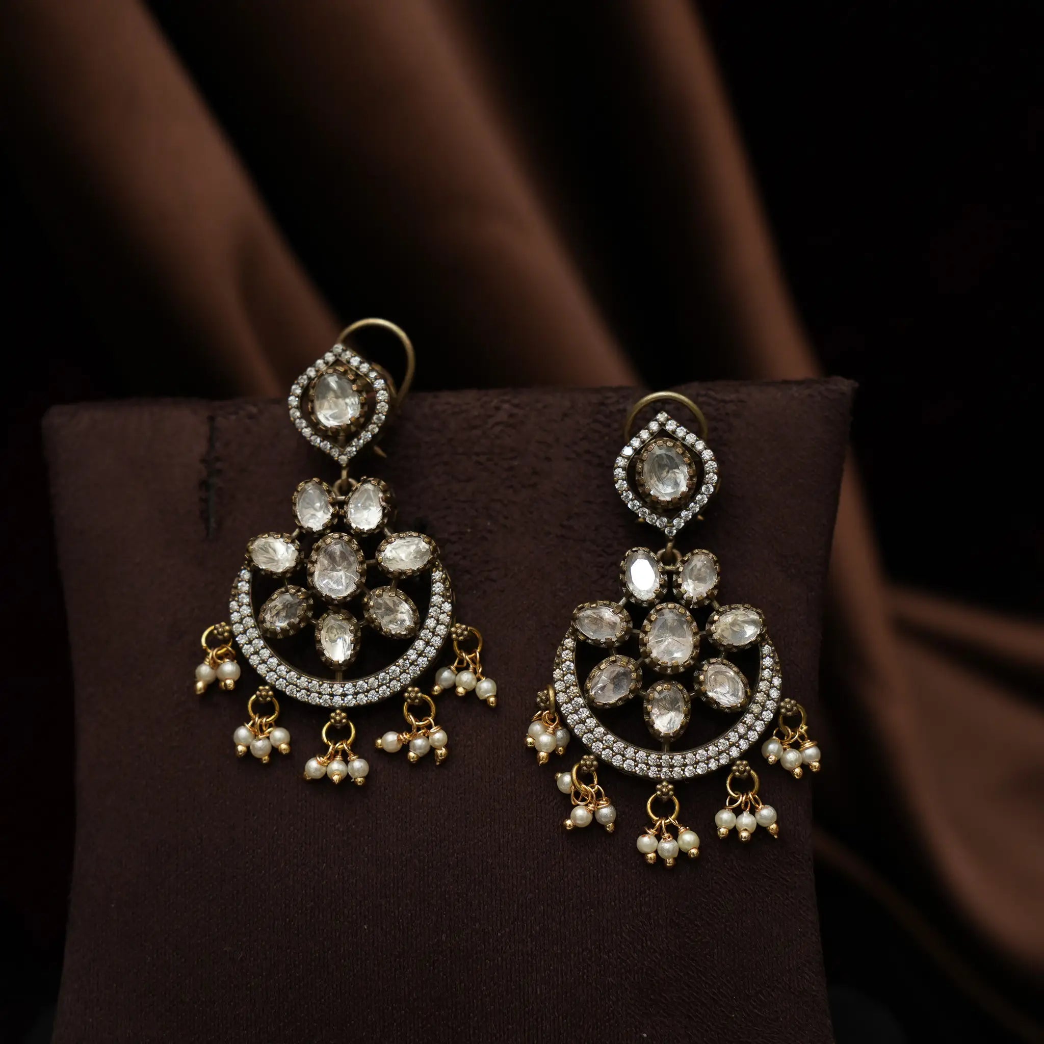 Lagvi Victorian Polki Necklace