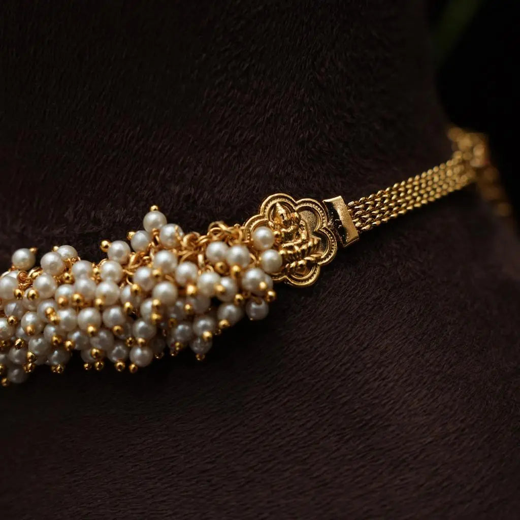 Laina Antique Choker