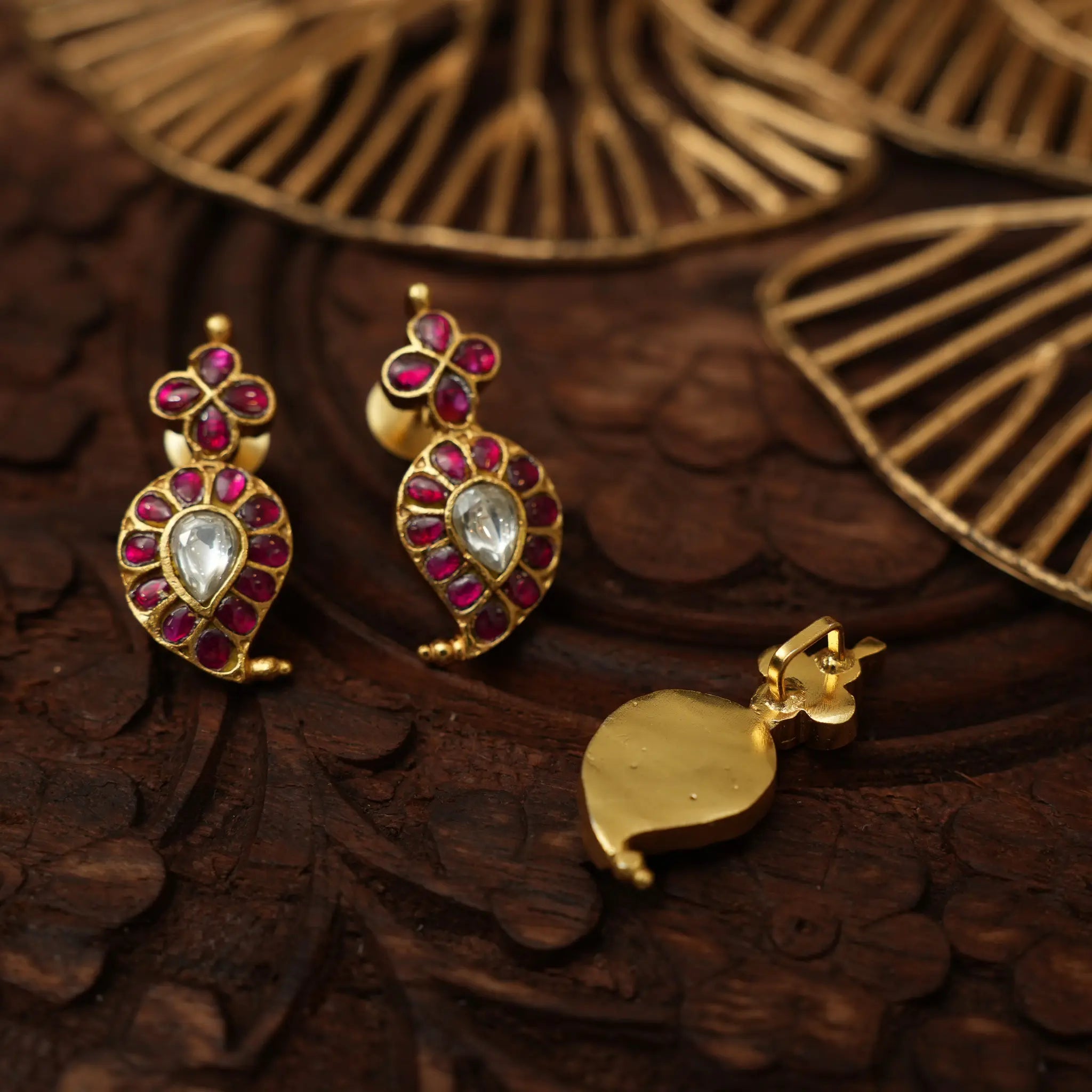 Lanvika Polki Mango Pendant - Red