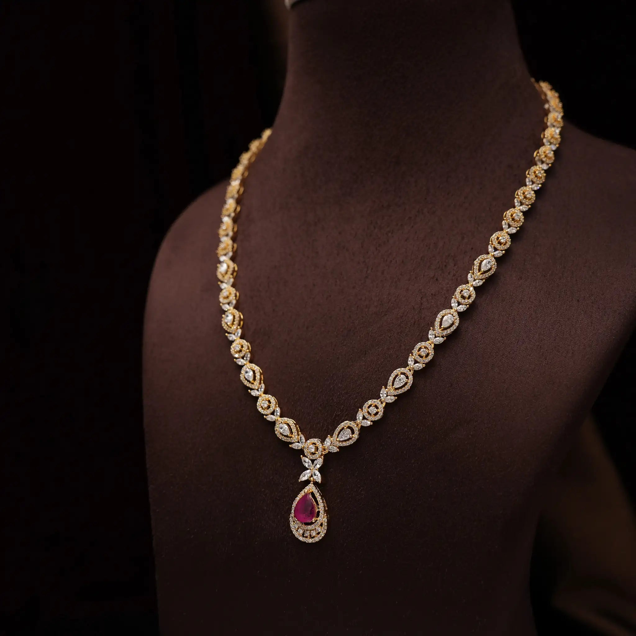 Lidhara Zircon Necklace