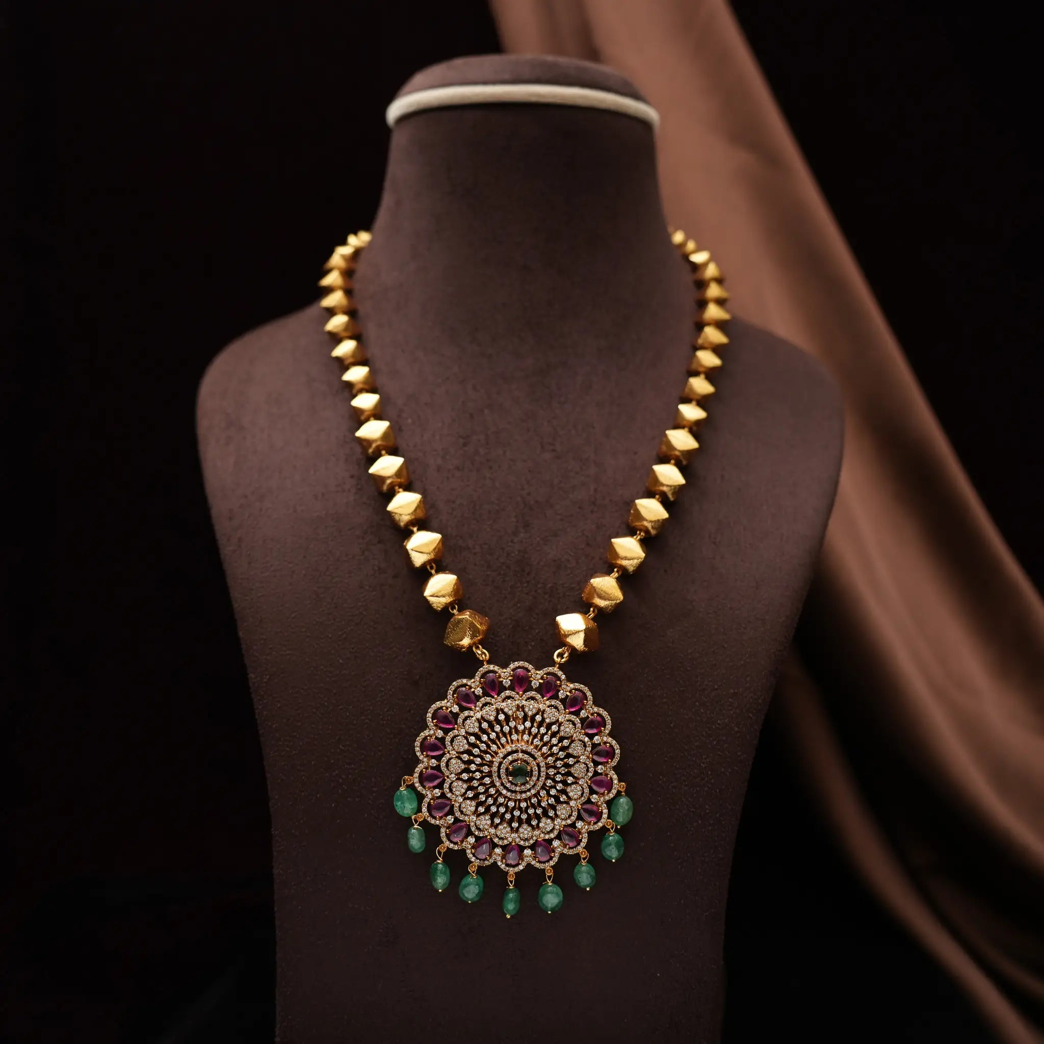 Linda Antique Necklace