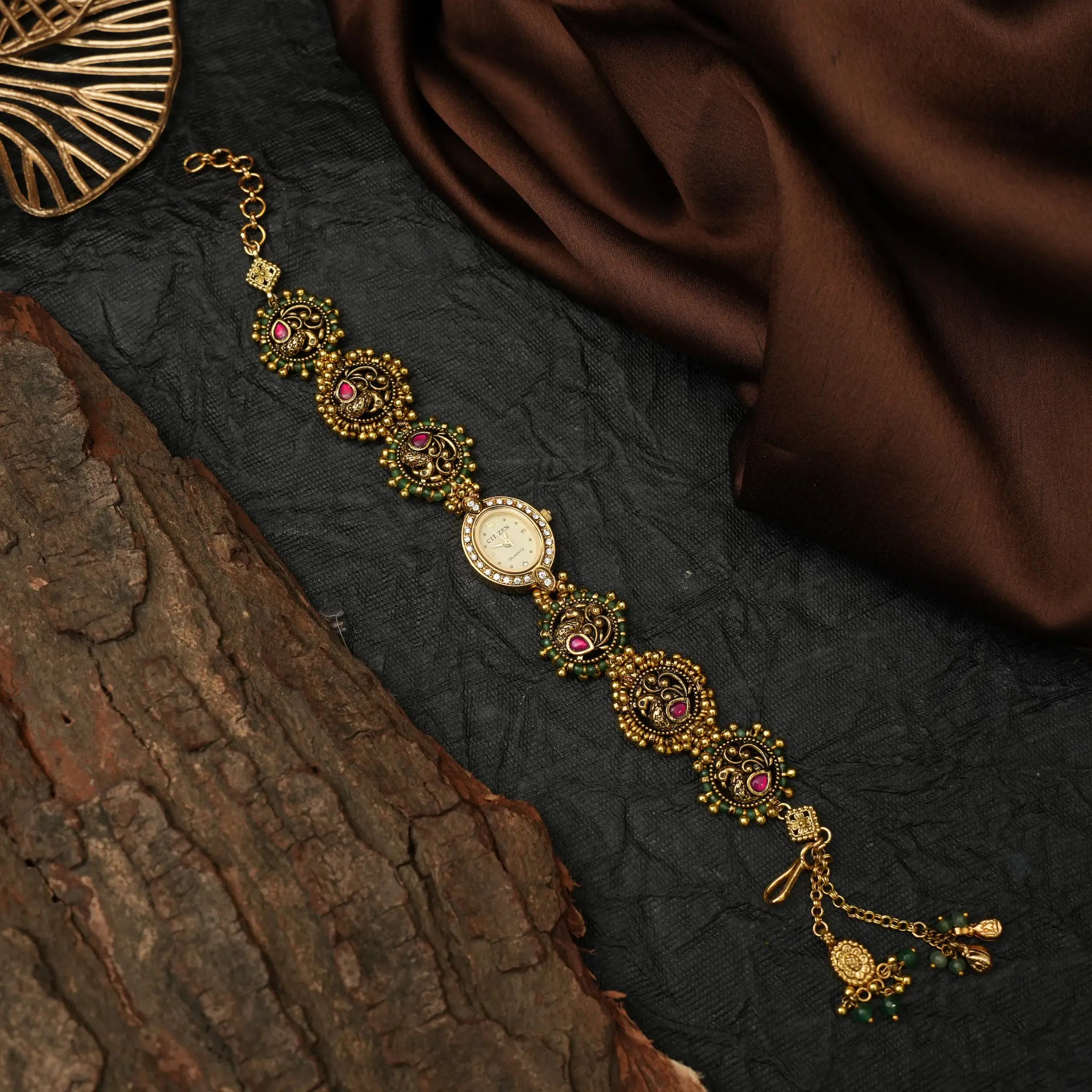 Louise Polki Watch
