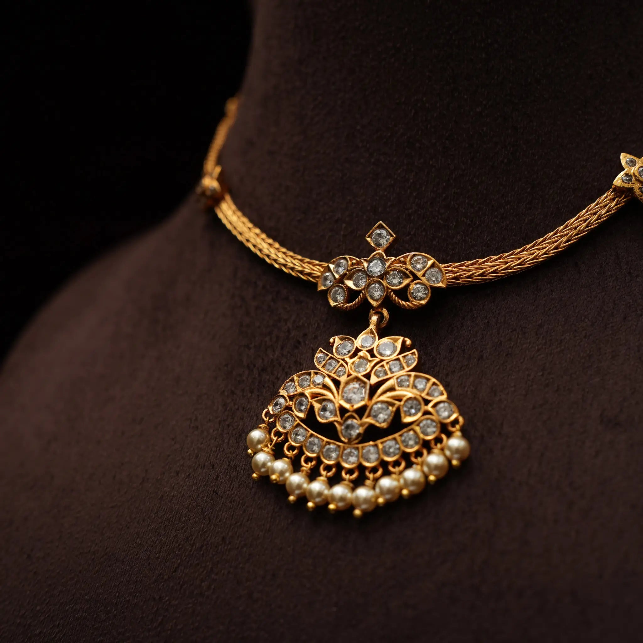 Harini Silver Attigai Necklace