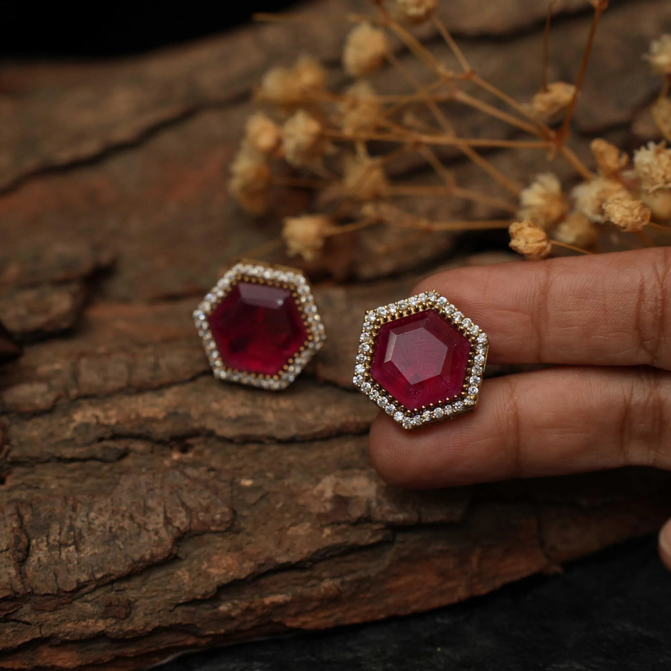 Luna Zircon Ear Stud - Red