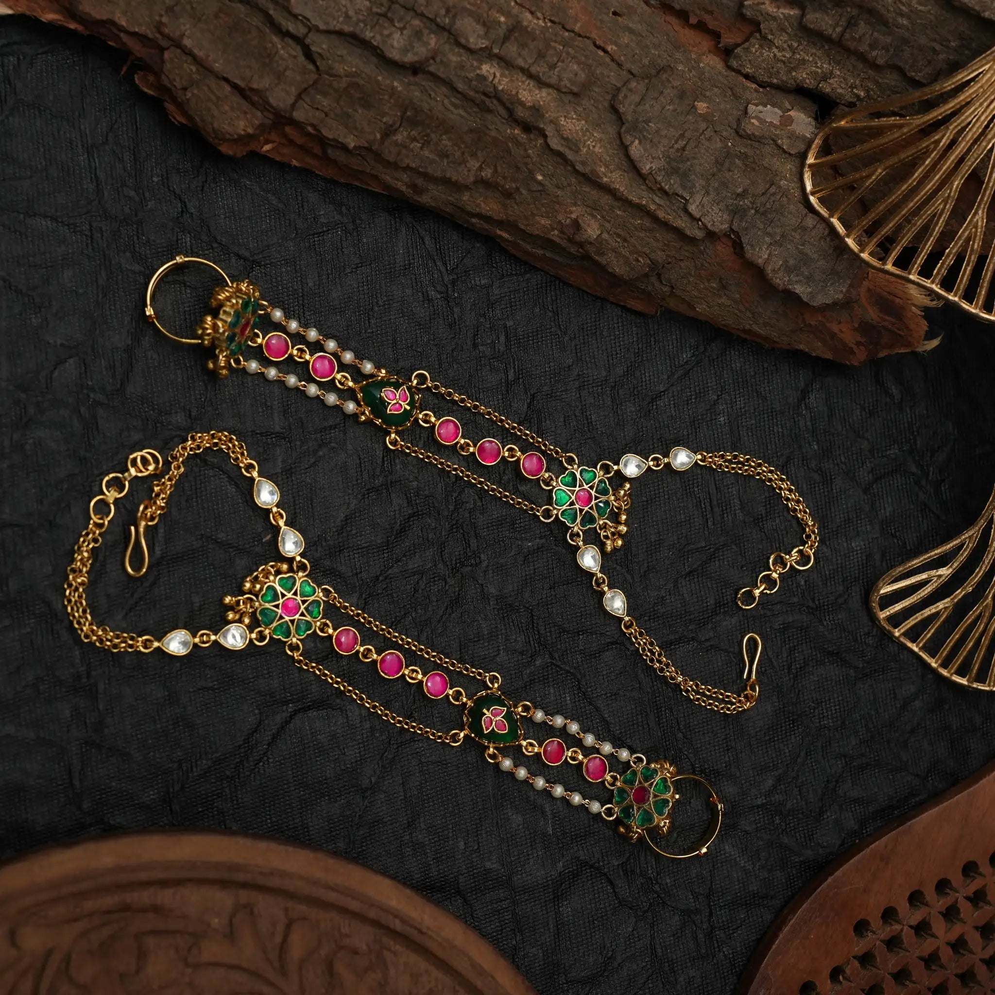 Lyrie Hathphool / Hand Bracelet - Green