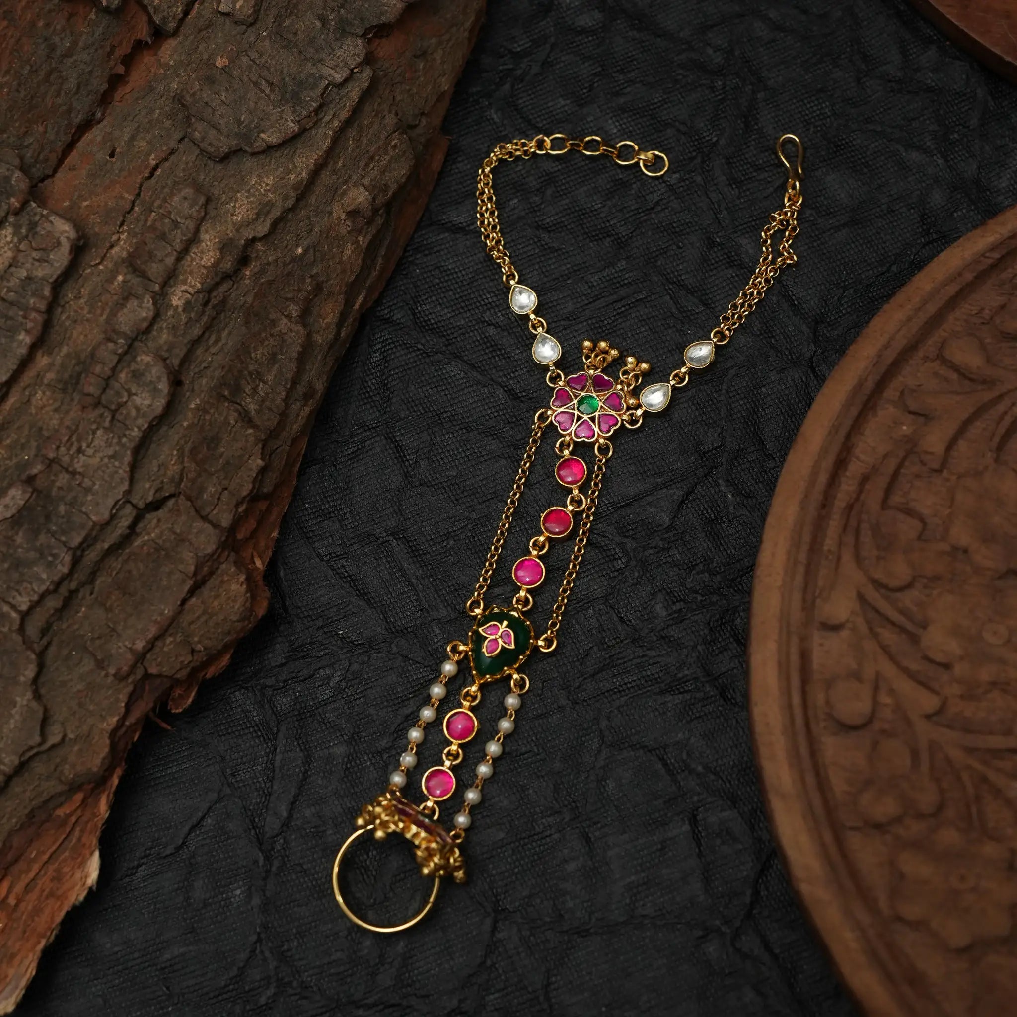 Lyrie Hathphool / Hand Bracelet - Red