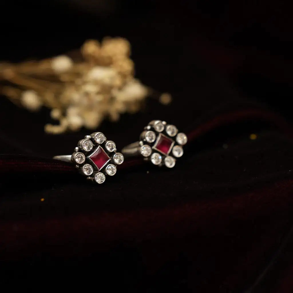 Madhari Silver Toe Ring