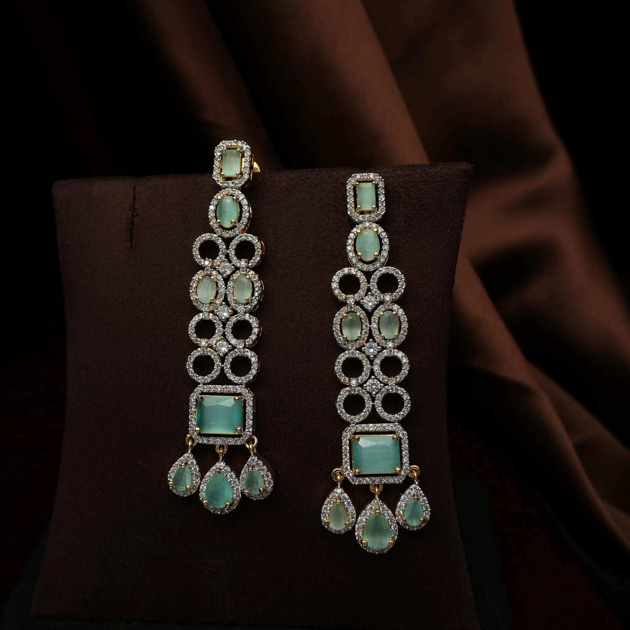 Madhura Zircon Necklace