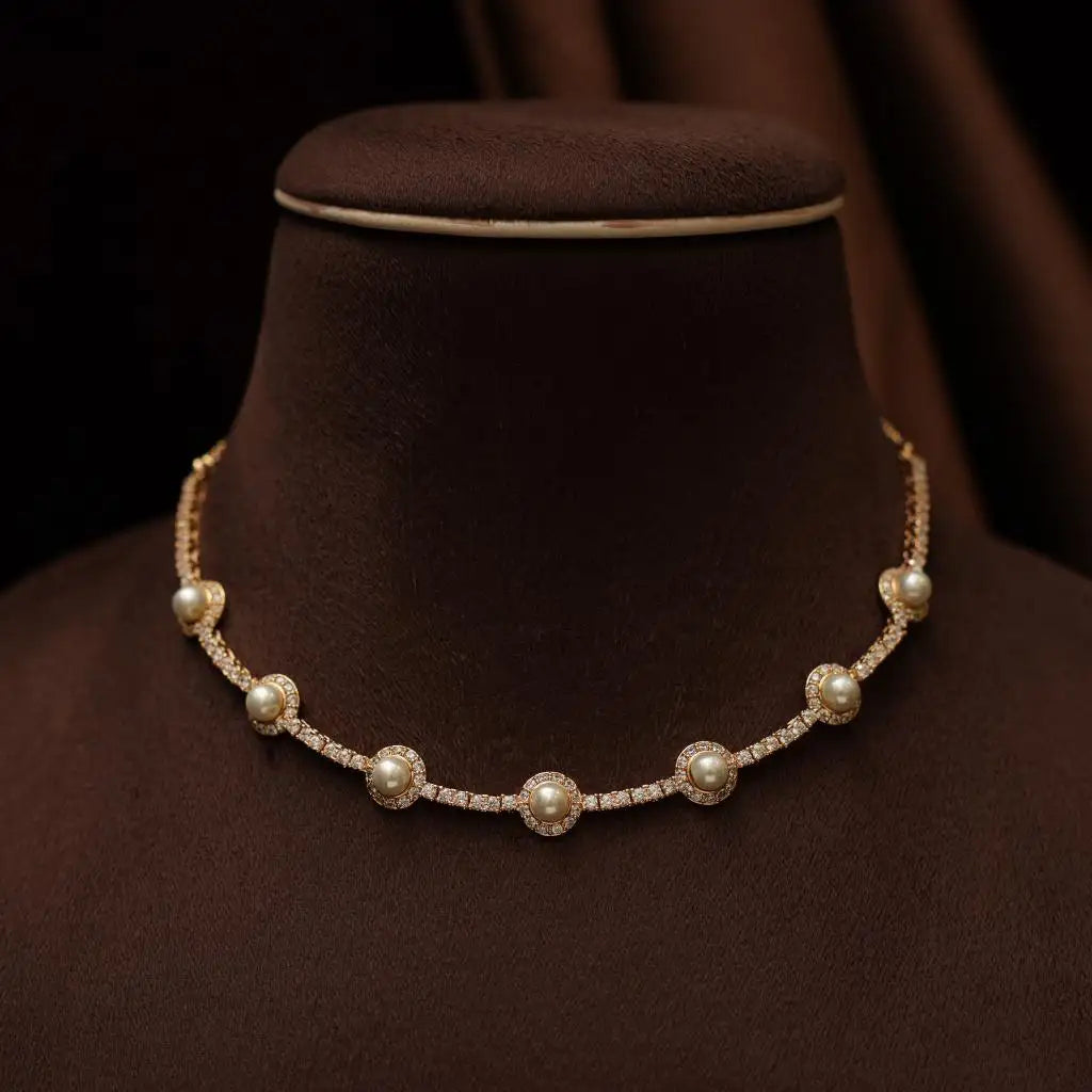 Madra Zircon Necklace