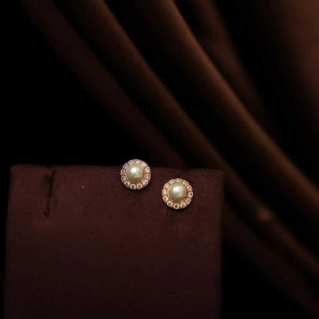 Madra Zircon Necklace