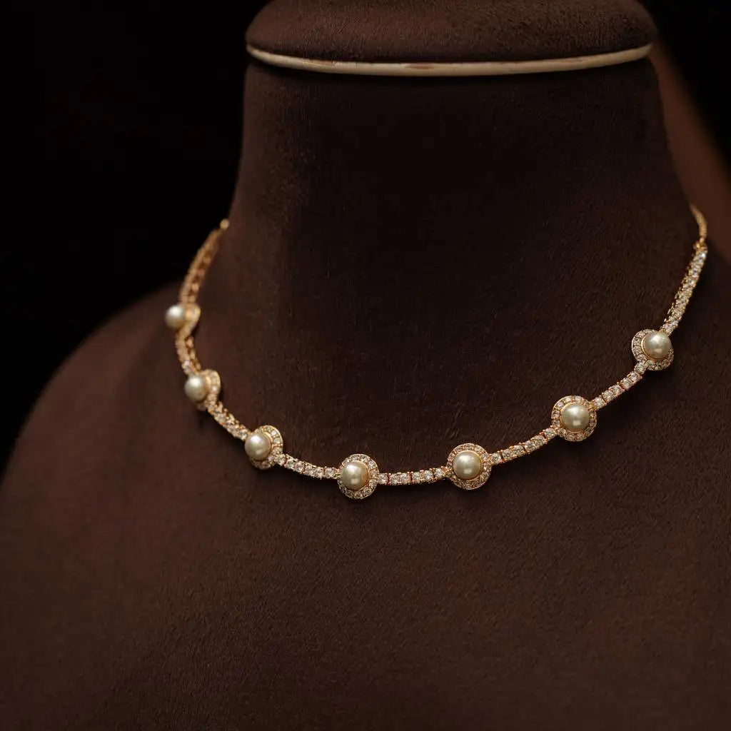 Madra Zircon Necklace
