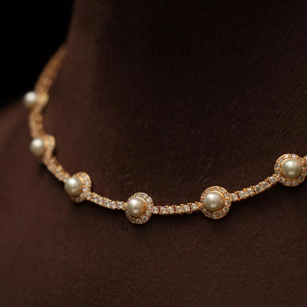 Madra Zircon Necklace