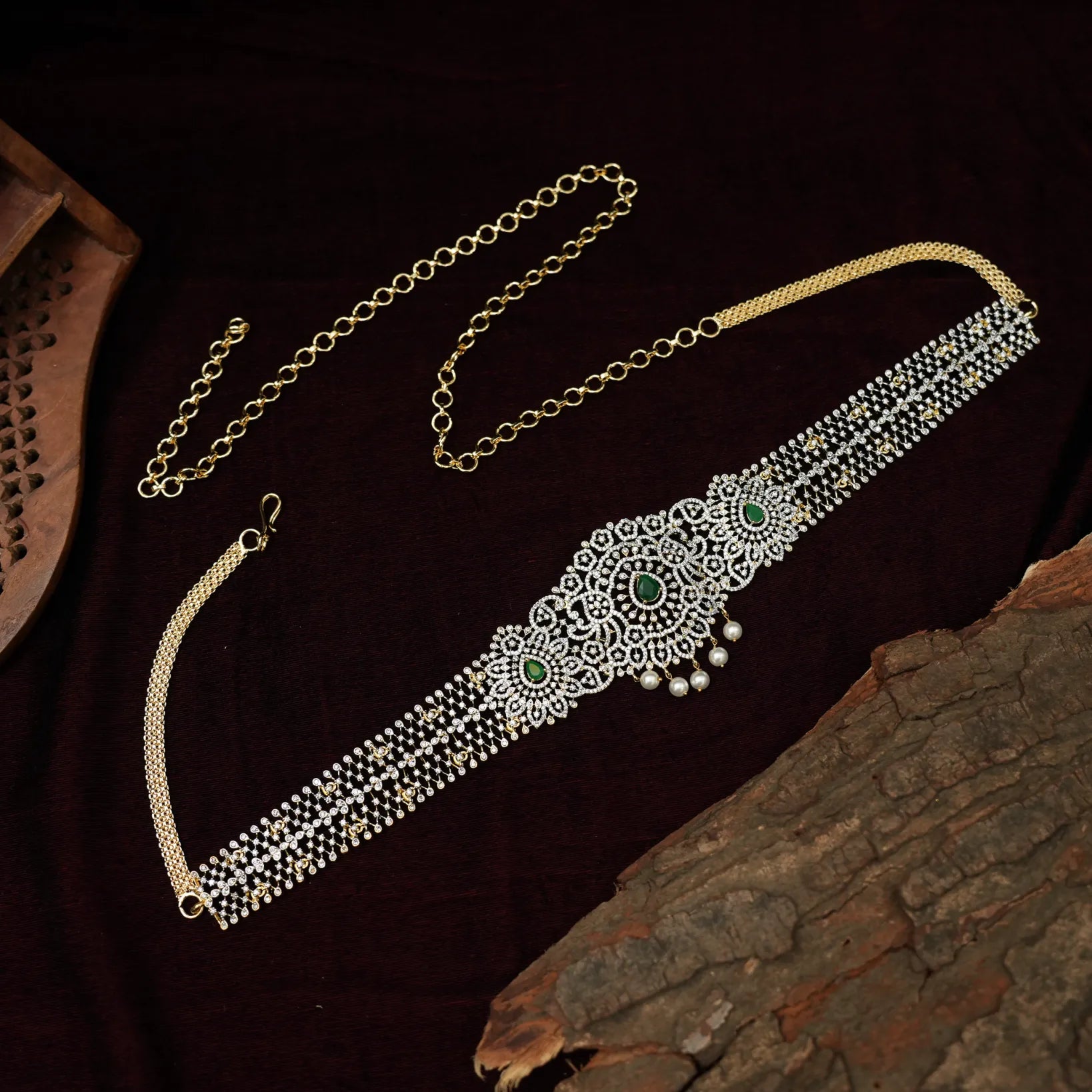 Laghima Zircon Necklace Set
