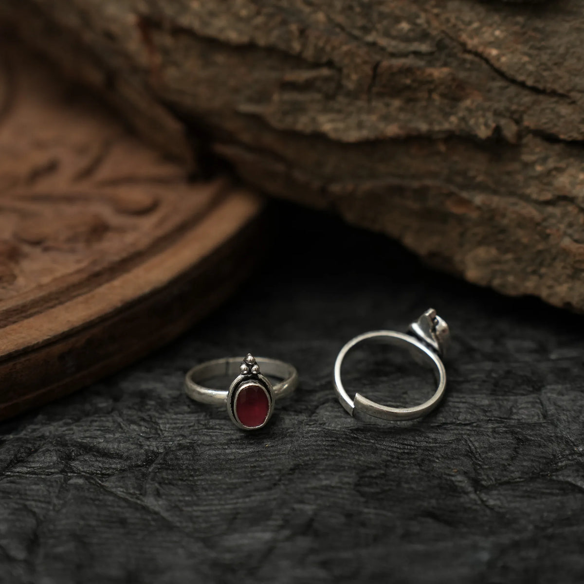 Malavika Silver Toe Ring - Red