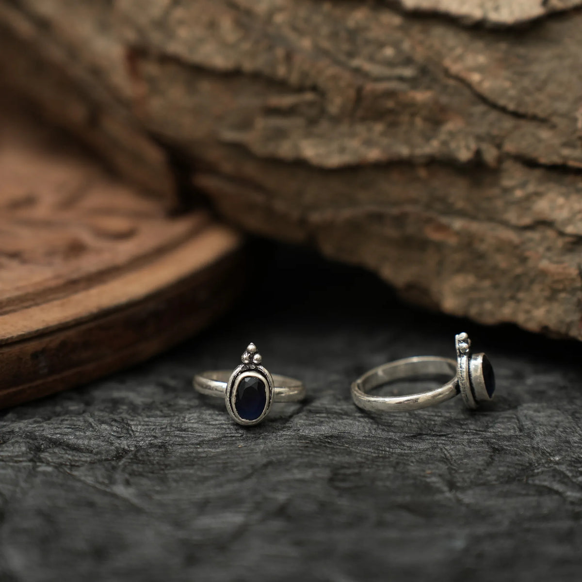 Malavika Silver Toe Ring - Blue