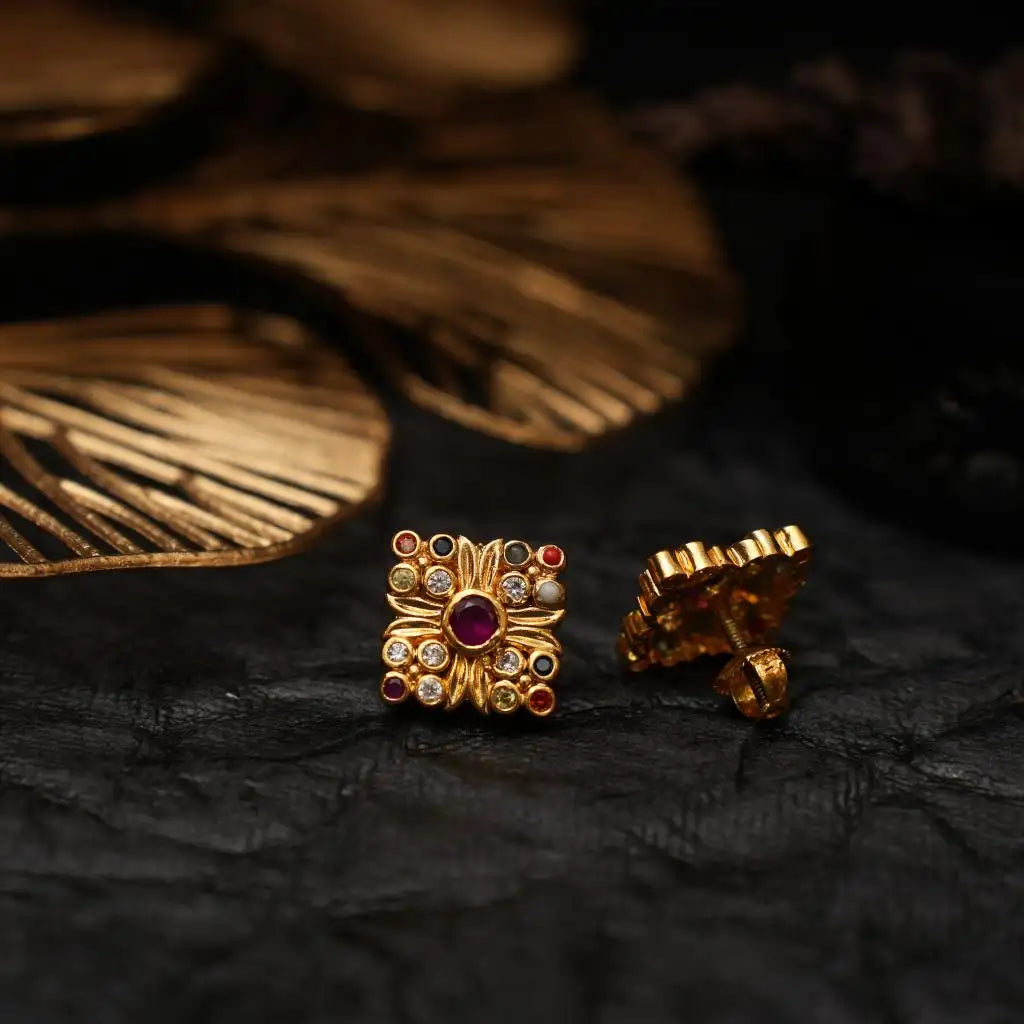 Manita Silver Ear Stud