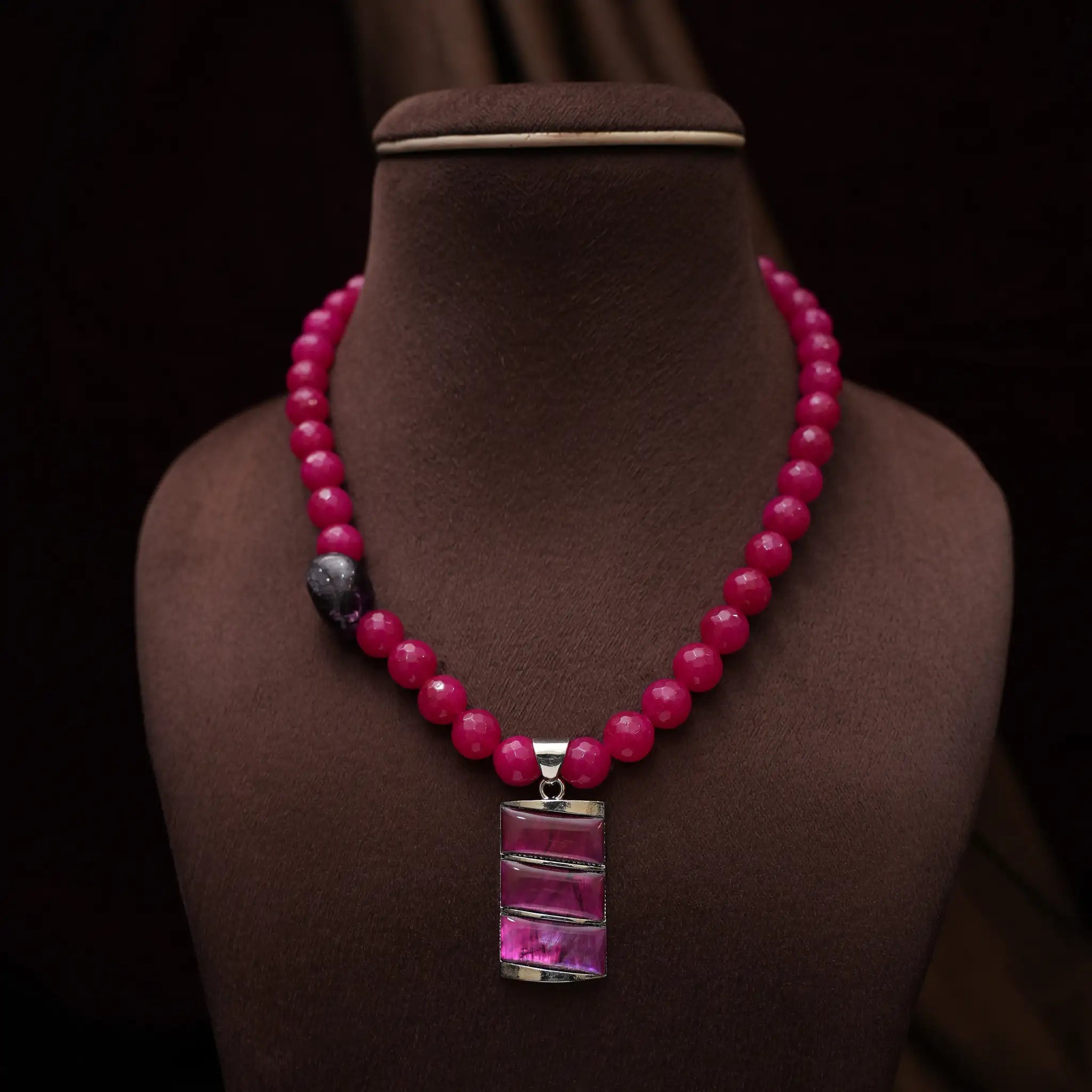 Meera Beaded Necklace - Reddish Pink