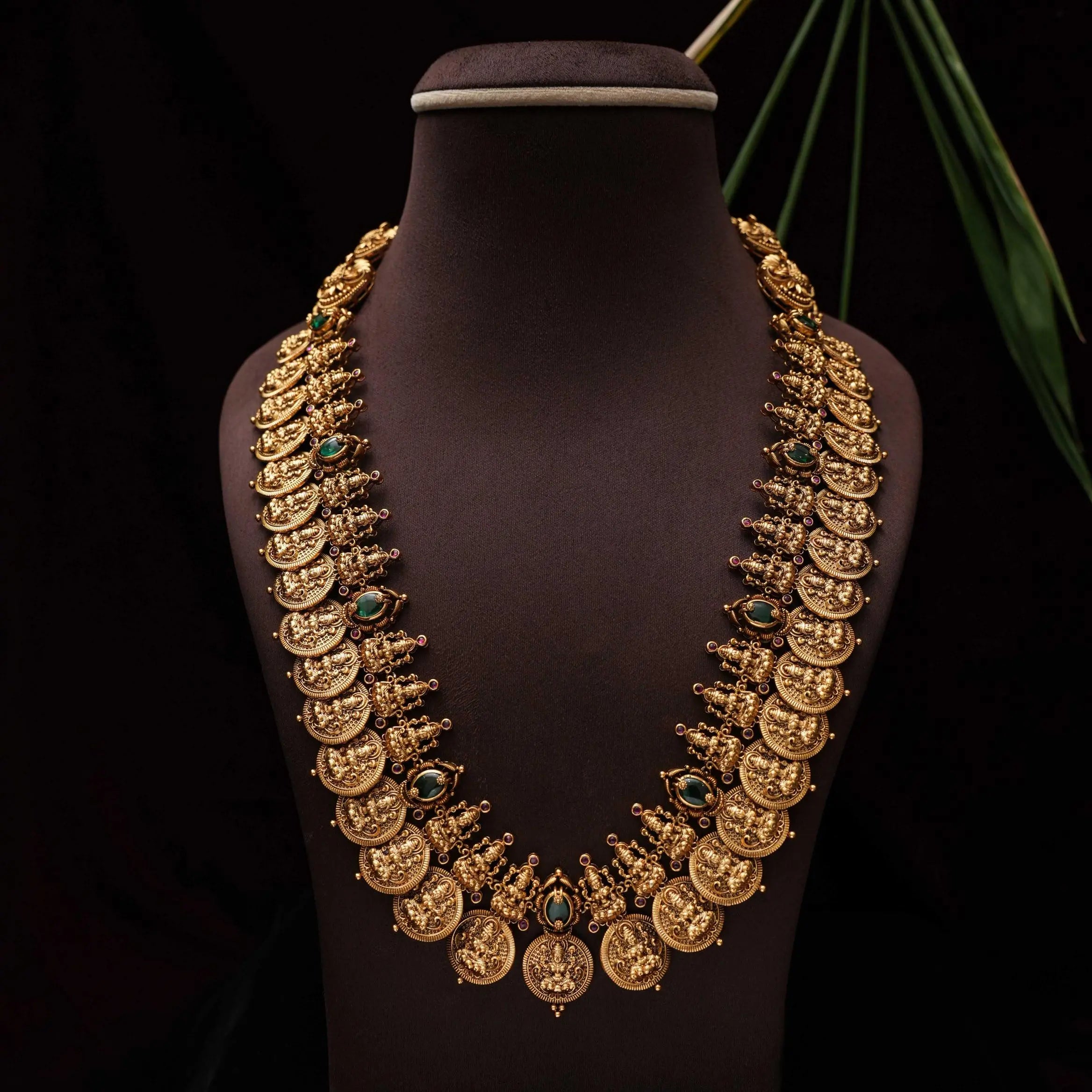 Mila Antique Necklace - Green