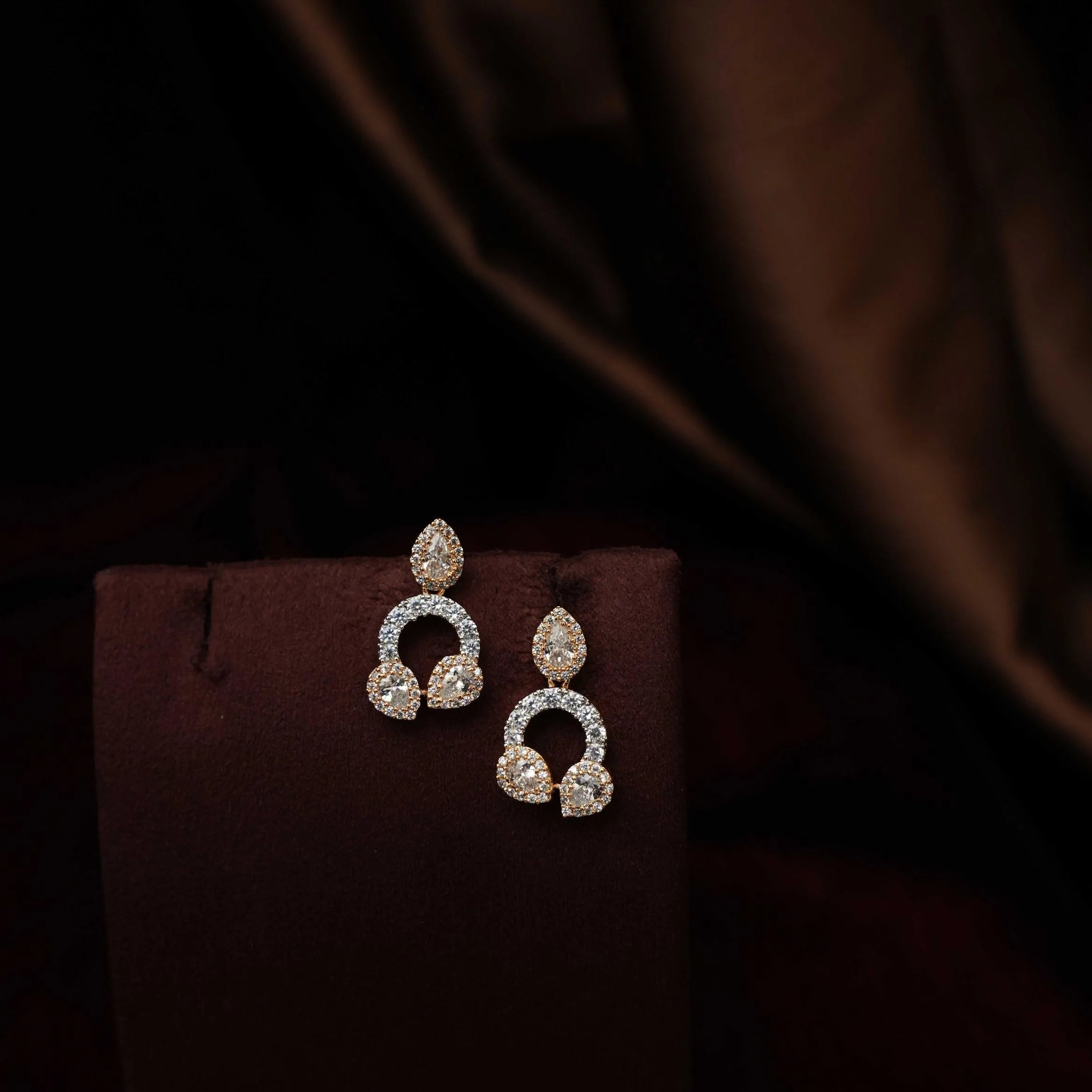 Mithun Zircon Open Choker Set - Gold Color