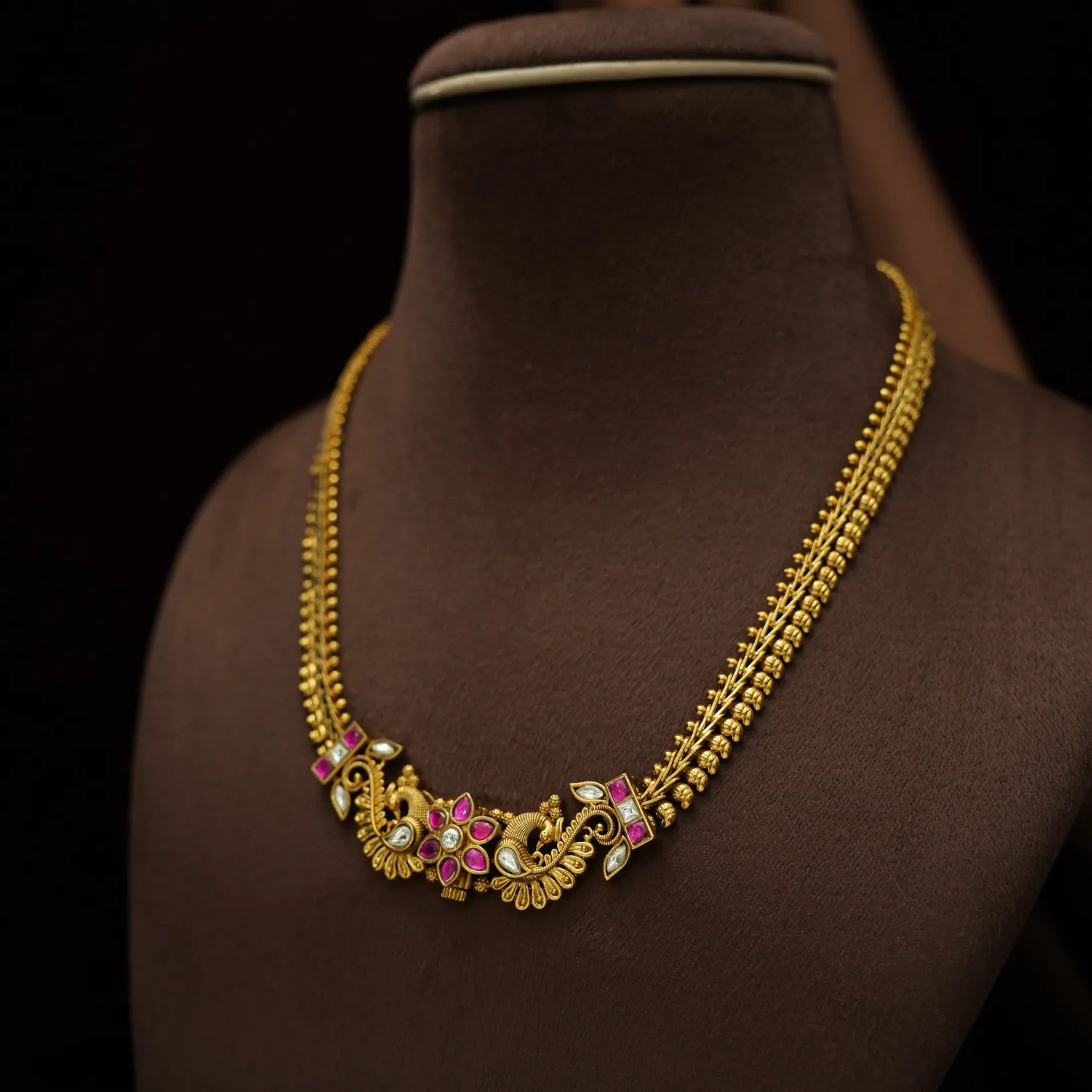 Mitra Antique Necklace - Reddish Pink