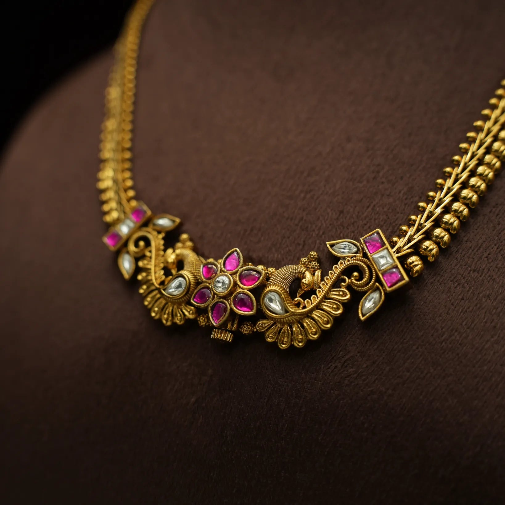 Mitra Antique Necklace - Reddish Pink