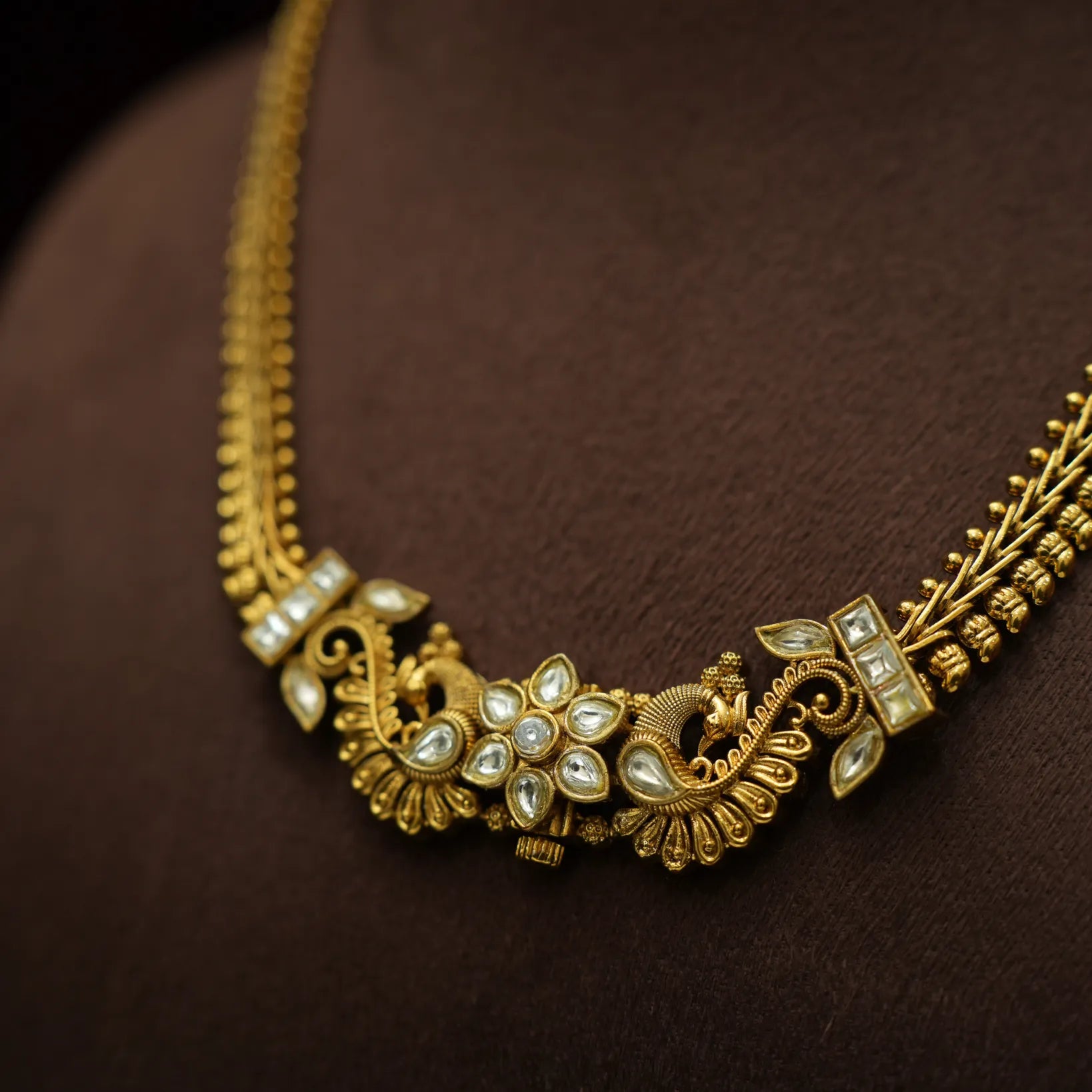 Mitra Antique Necklace - White
