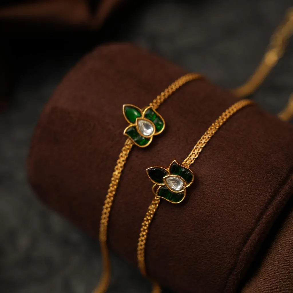 Mrdvi Silver Anklets