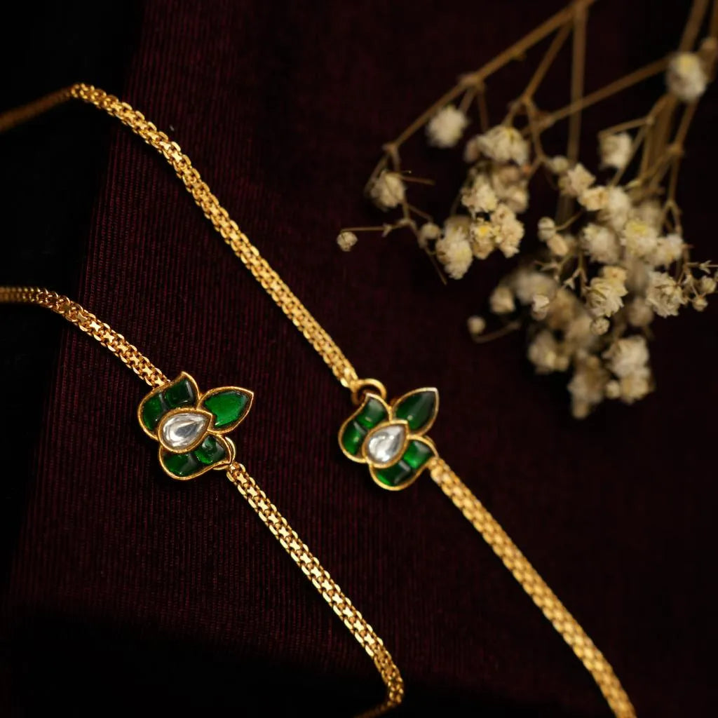 Mrdvi Silver Anklets