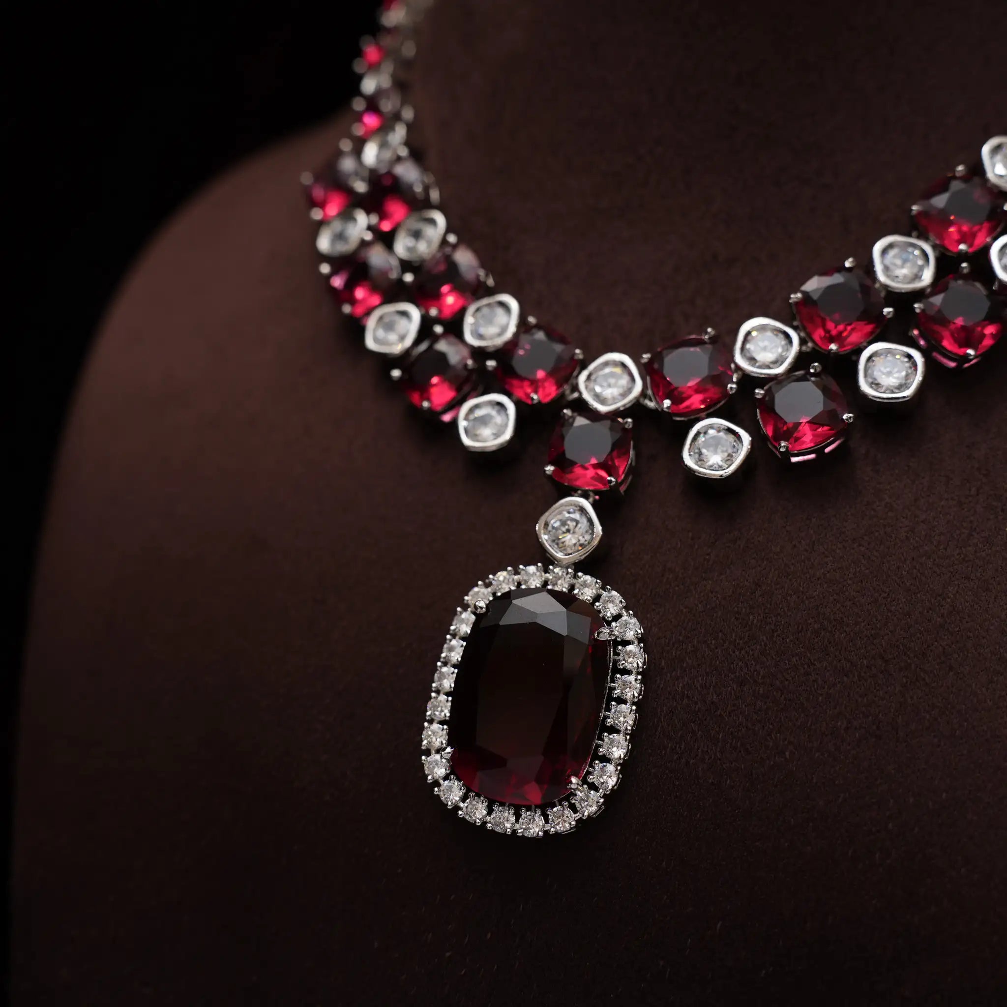 Naima Zircon Necklace