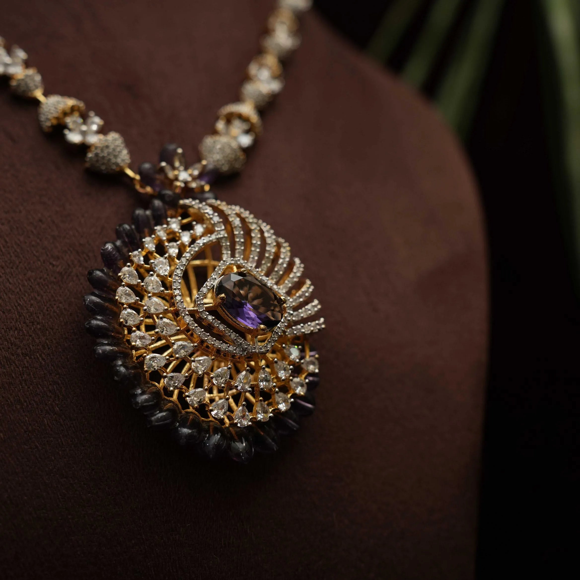 Narsi Zircon Necklace