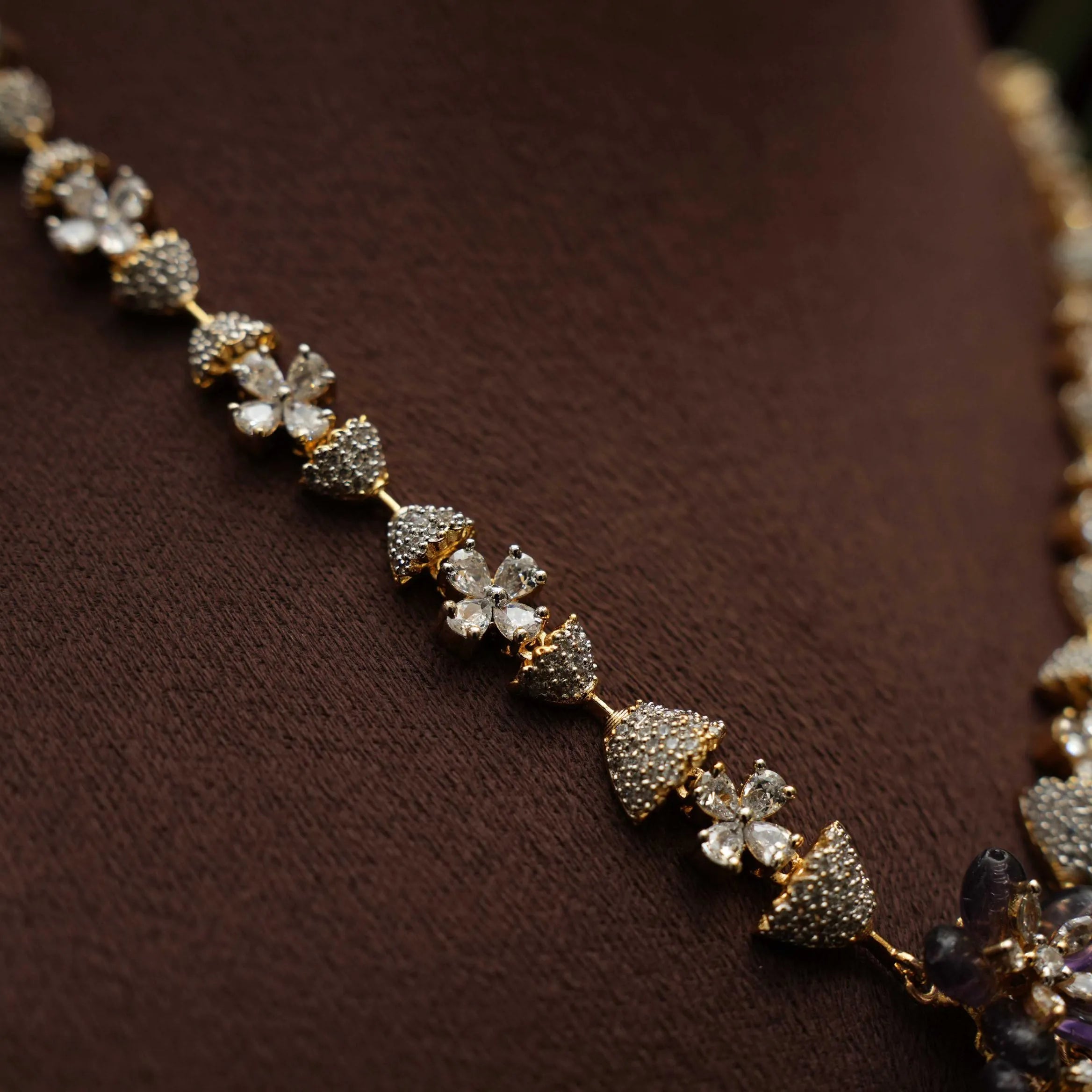 Narsi Zircon Necklace