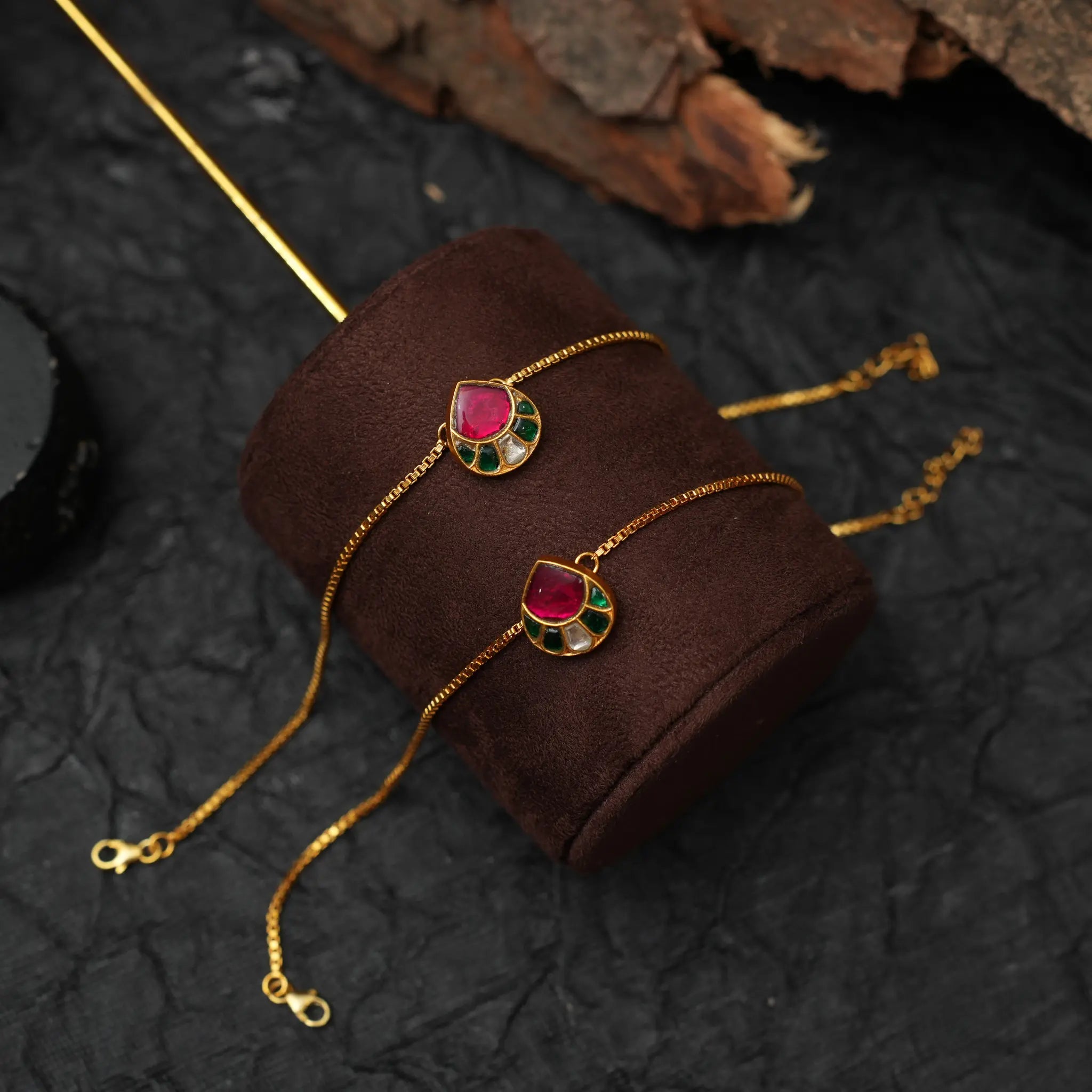 Nartana Silver Anklets - White