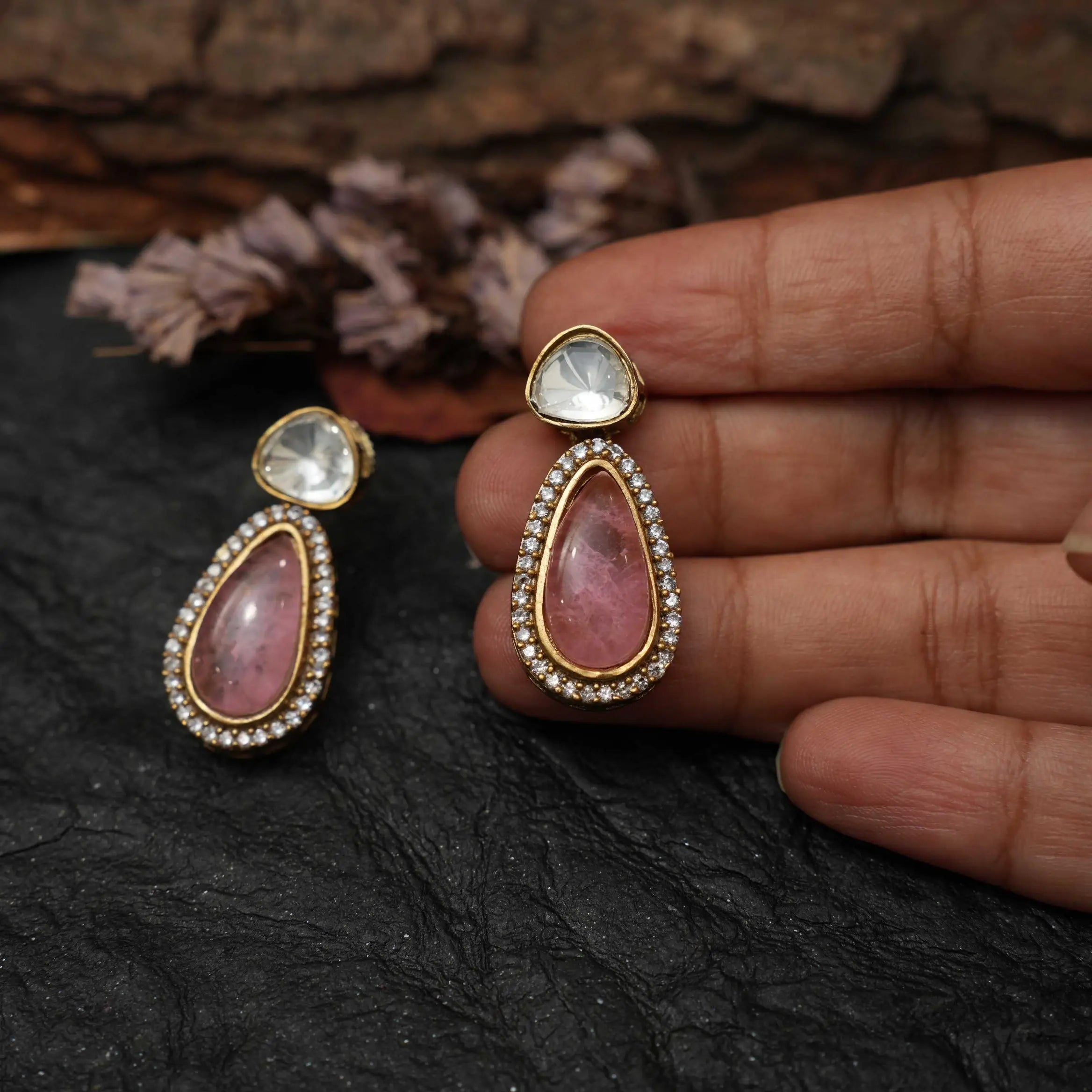 Navi Zircon Earrings - Pink