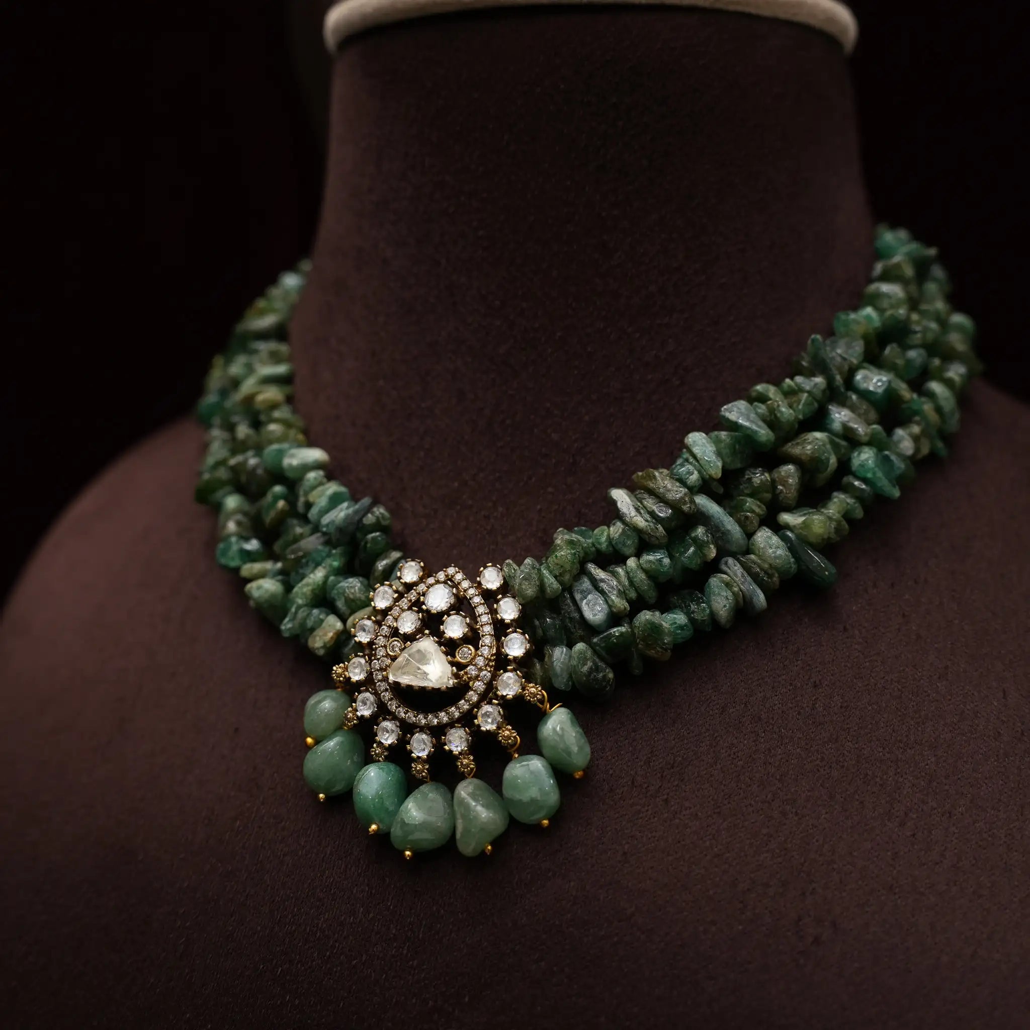 Nayana Beaded Victorian Choker - Green