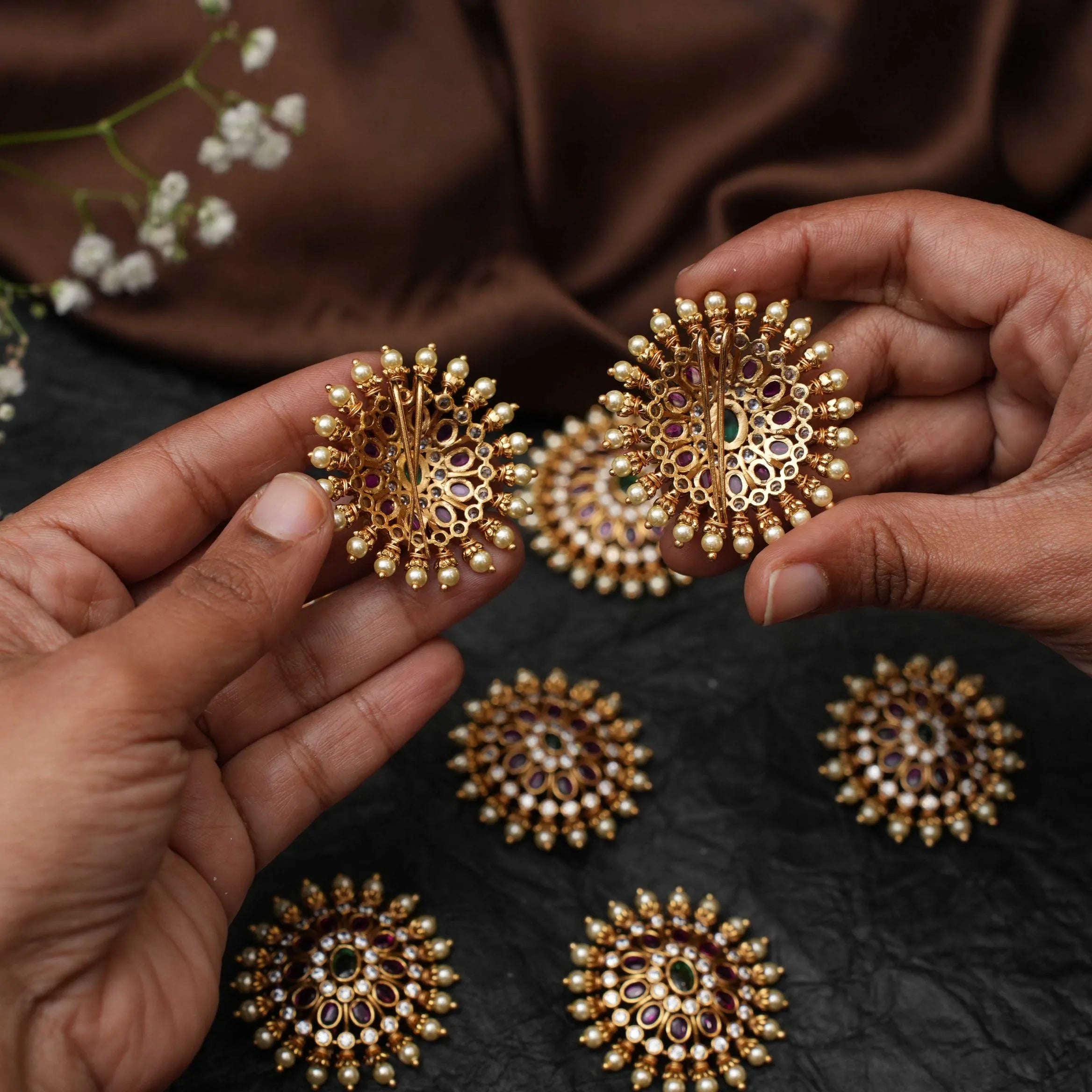 Neesha Antique Rakkodi / Hair Pins - Green