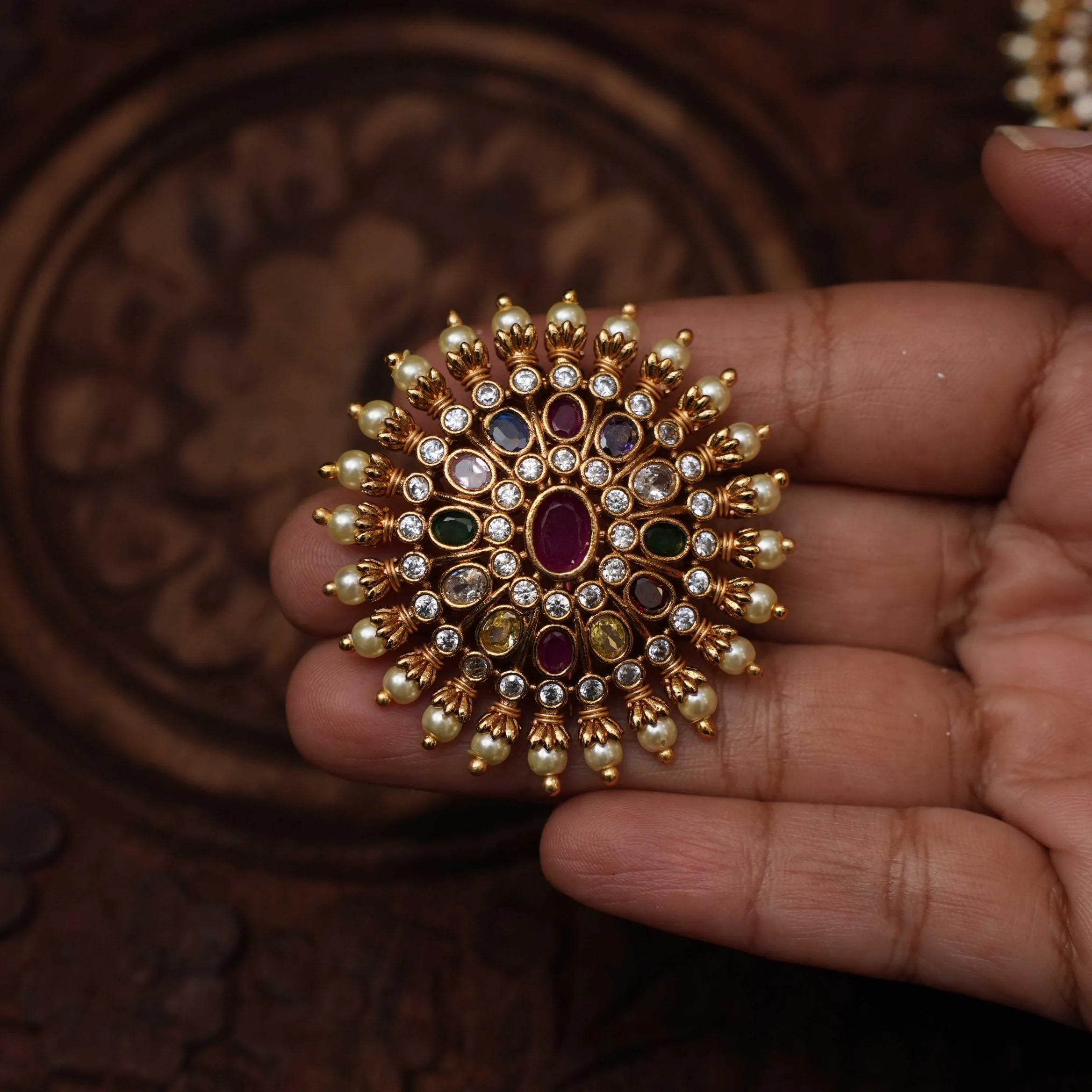 Neesha Antique Rakkodi / Hair Pins - Multicolor