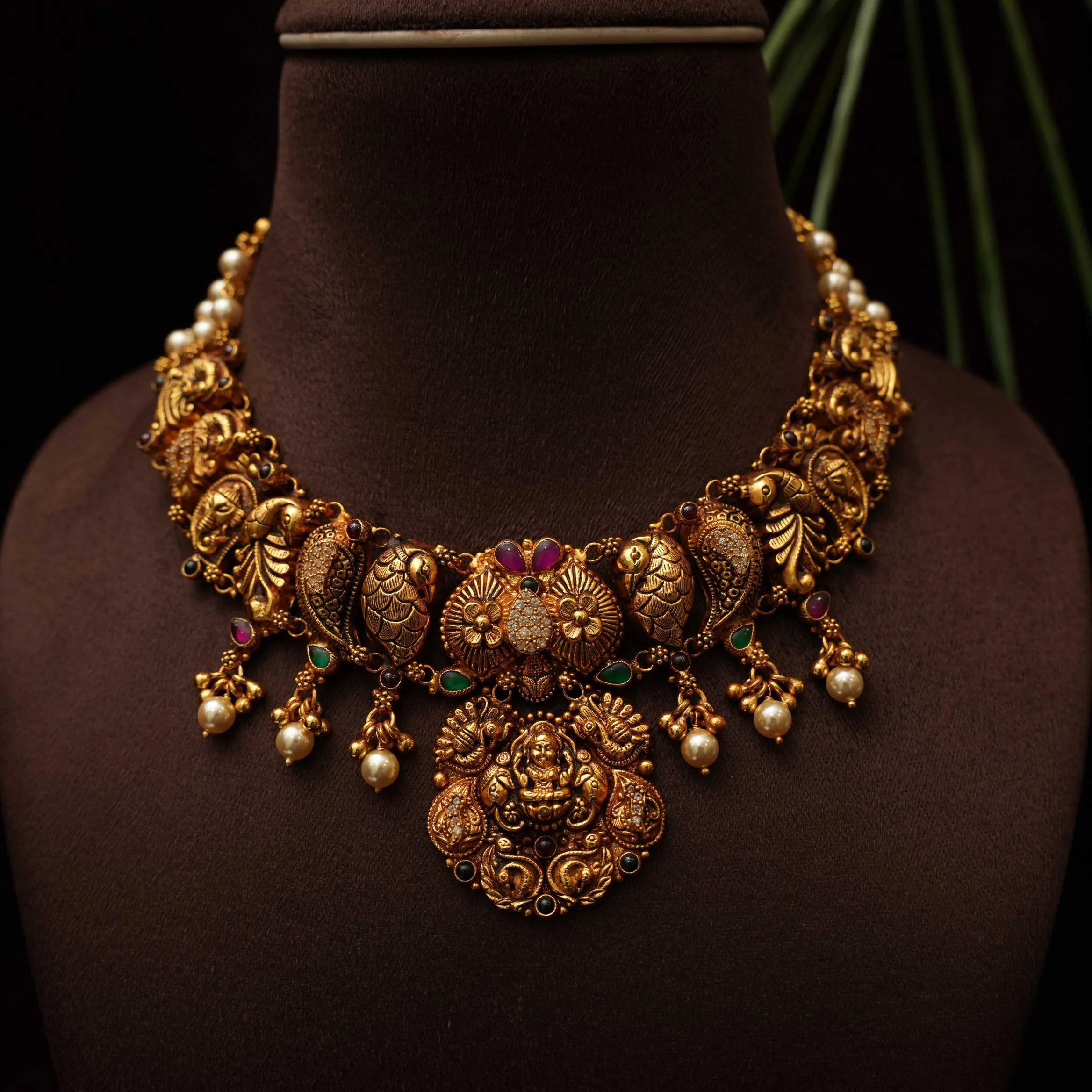 Niesha Silver Necklace